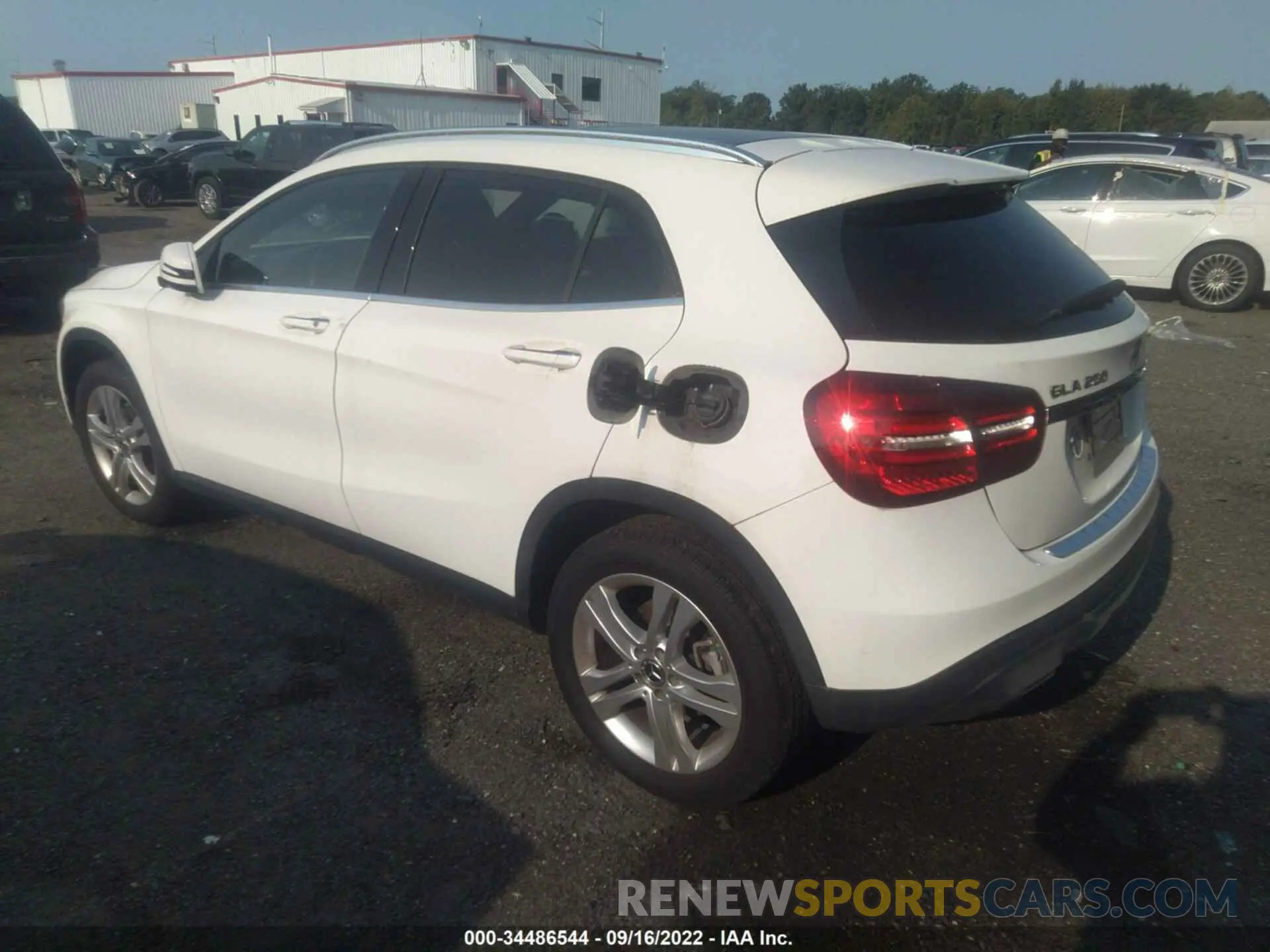 3 fotografías del automóvil dañado WDCTG4GB5KJ621684 MERCEDES-BENZ GLA 2019