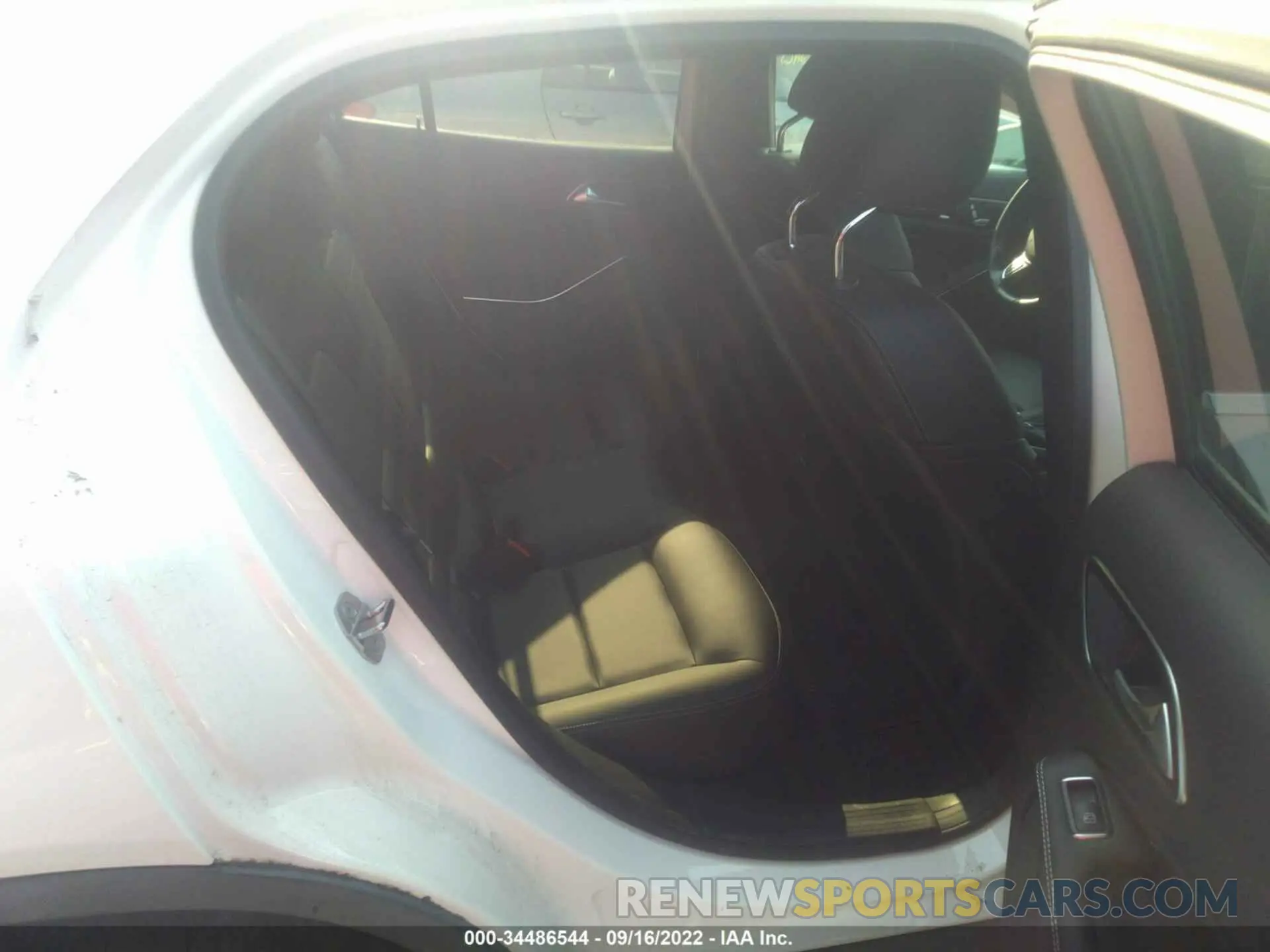 8 fotografías del automóvil dañado WDCTG4GB5KJ621684 MERCEDES-BENZ GLA 2019