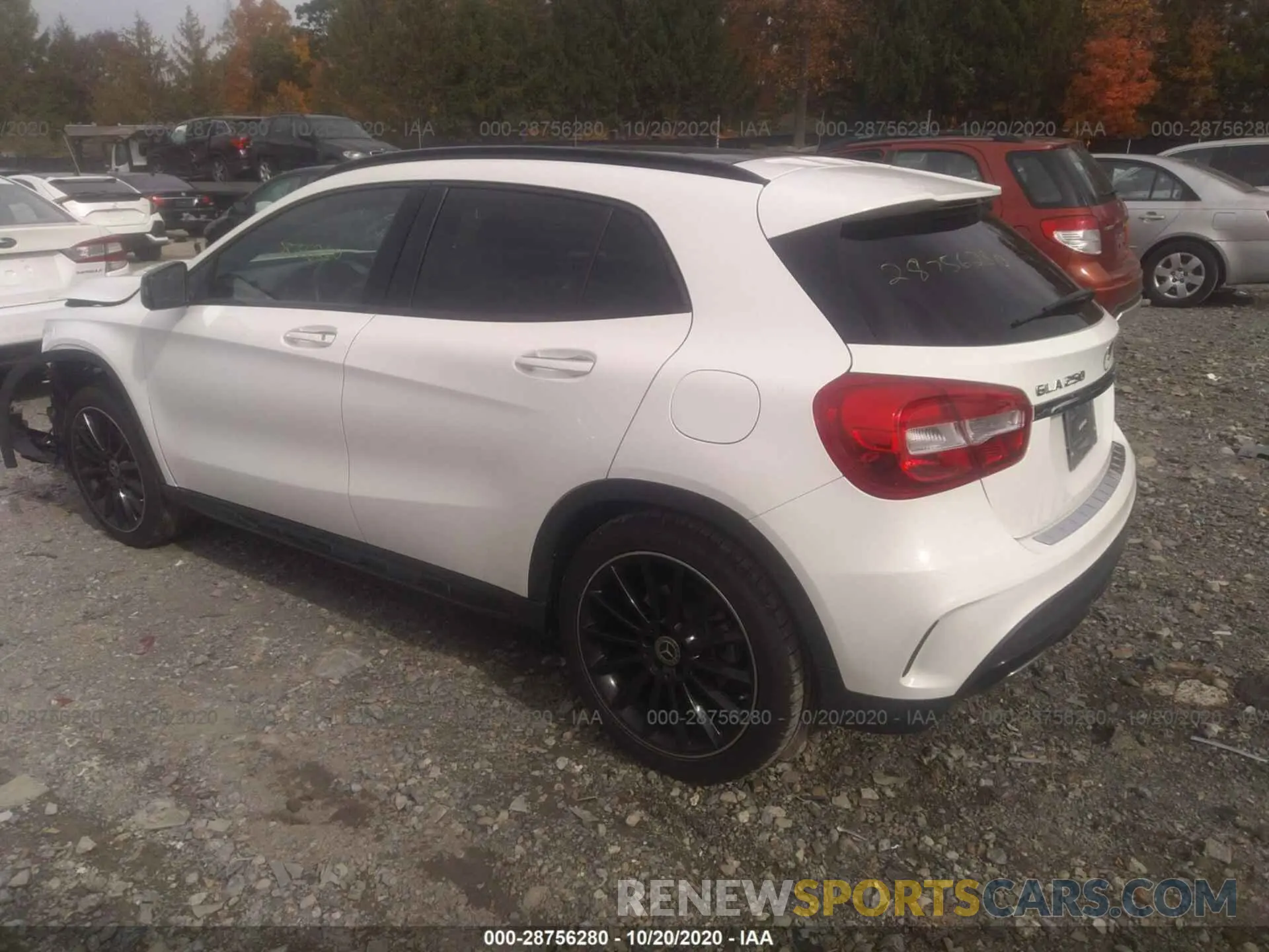 3 fotografías del automóvil dañado WDCTG4GB6KU011811 MERCEDES-BENZ GLA 2019