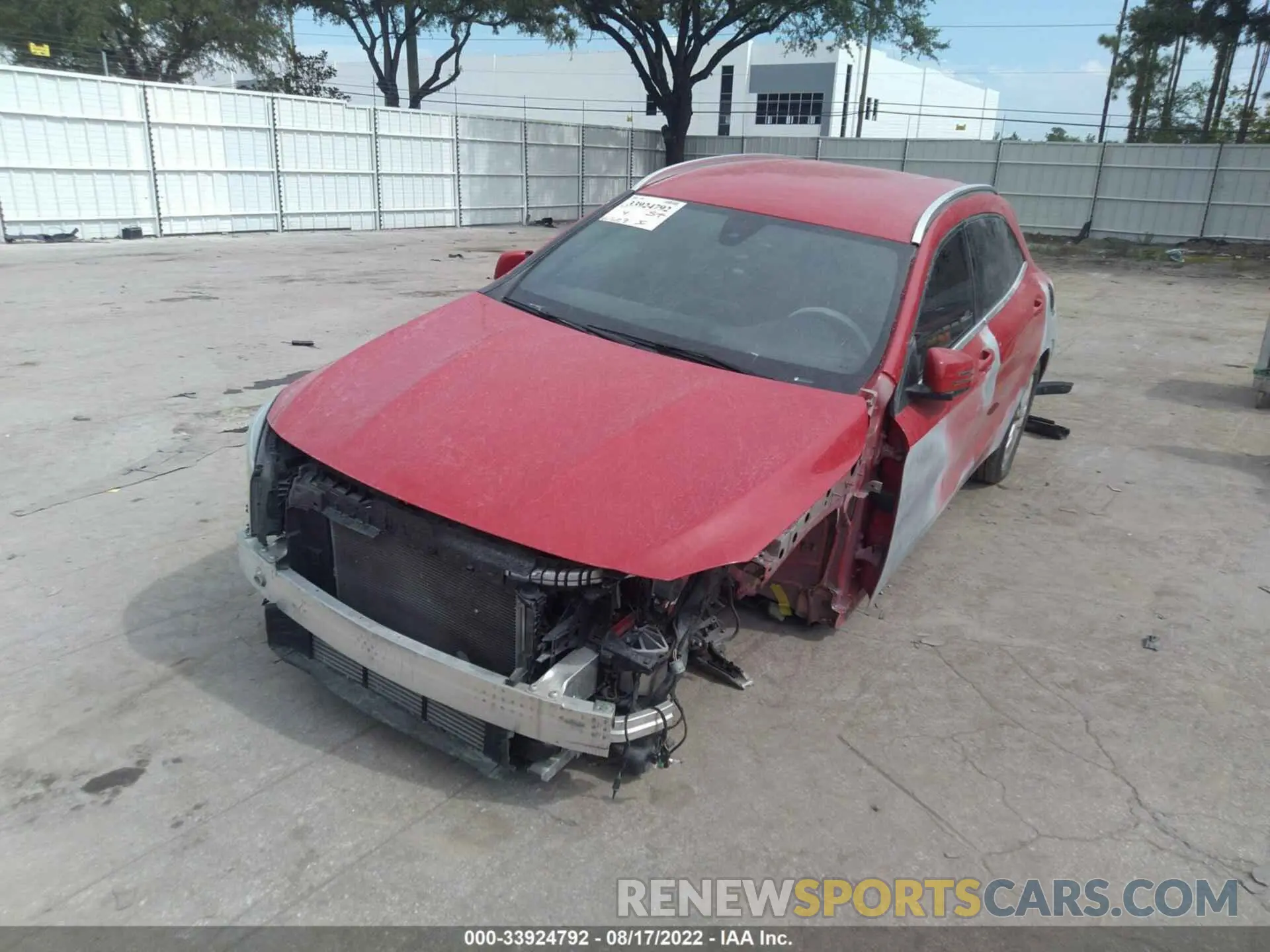 6 fotografías del automóvil dañado W1NTG4EB0LU029790 MERCEDES-BENZ GLA 2020