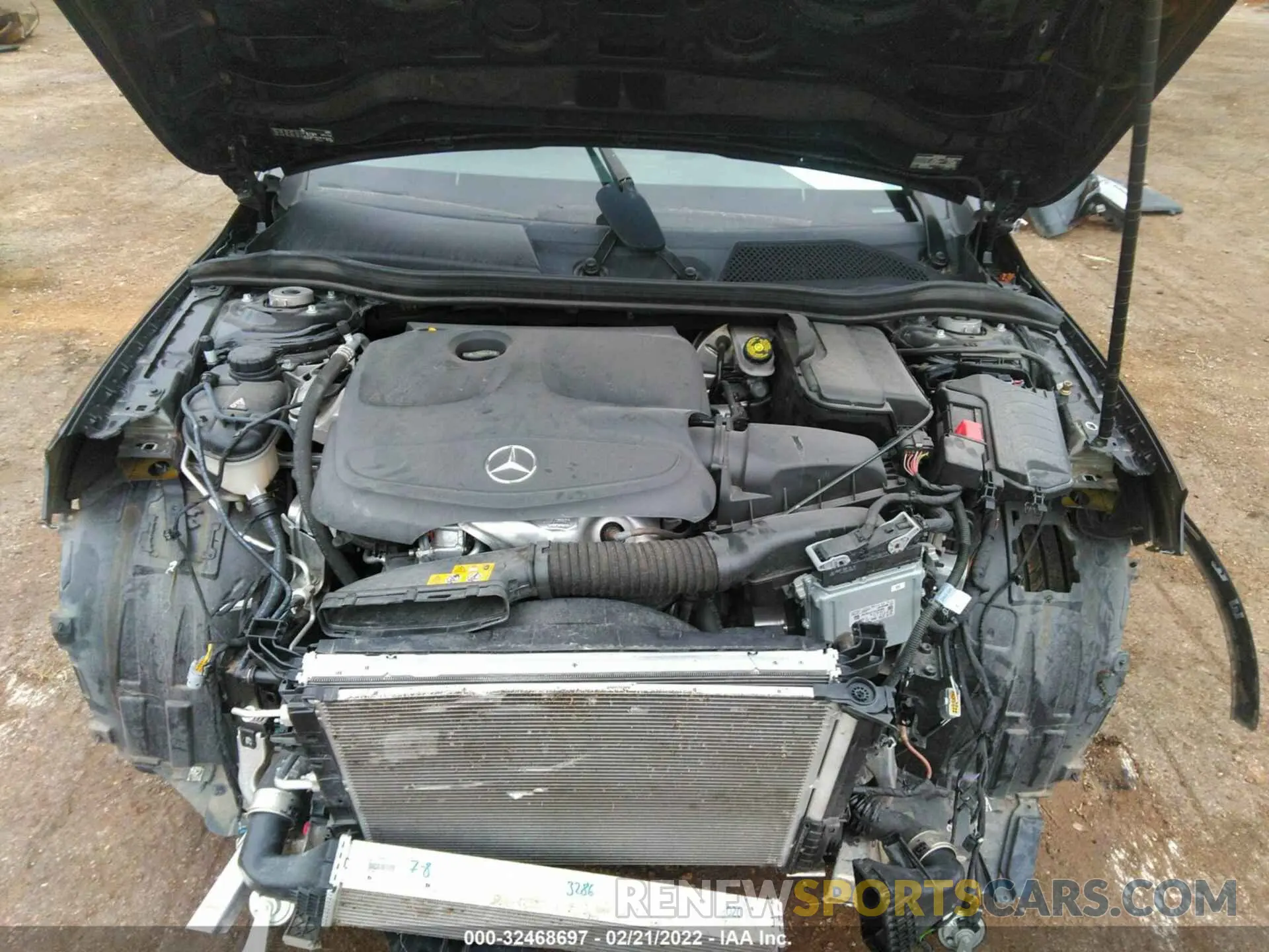 10 fotografías del automóvil dañado WDCTG4EB3LU023287 MERCEDES-BENZ GLA 2020