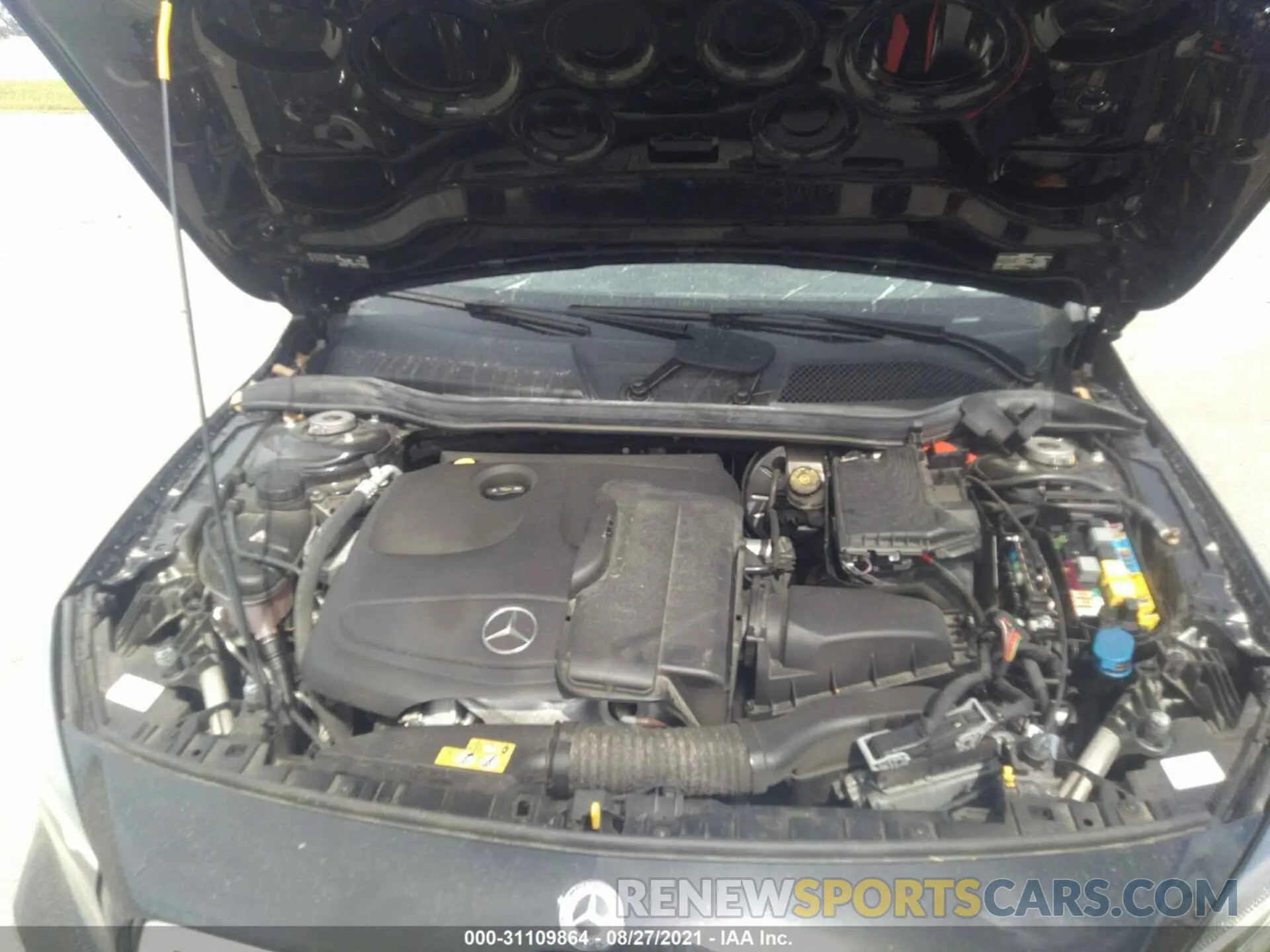 10 fotografías del automóvil dañado WDCTG4EB7LU023101 MERCEDES-BENZ GLA 2020