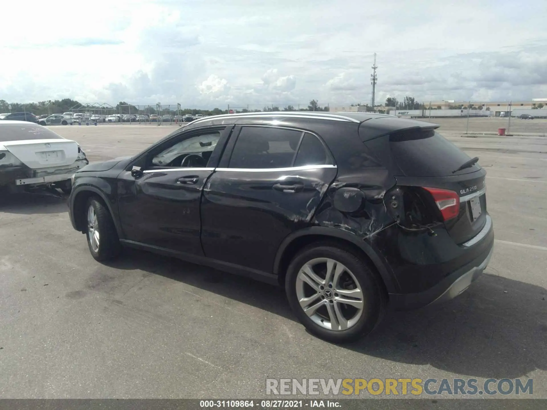 3 fotografías del automóvil dañado WDCTG4EB7LU023101 MERCEDES-BENZ GLA 2020