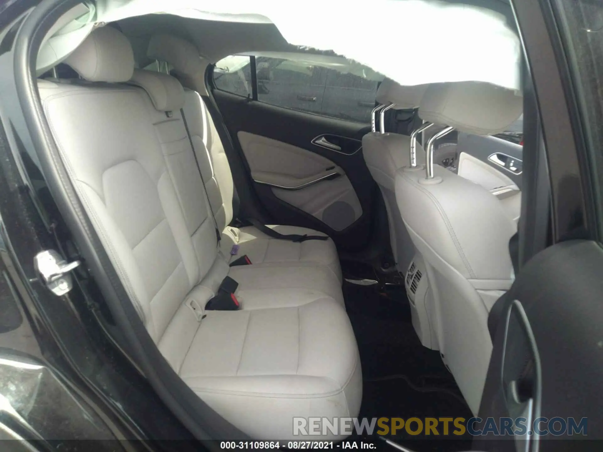 8 fotografías del automóvil dañado WDCTG4EB7LU023101 MERCEDES-BENZ GLA 2020
