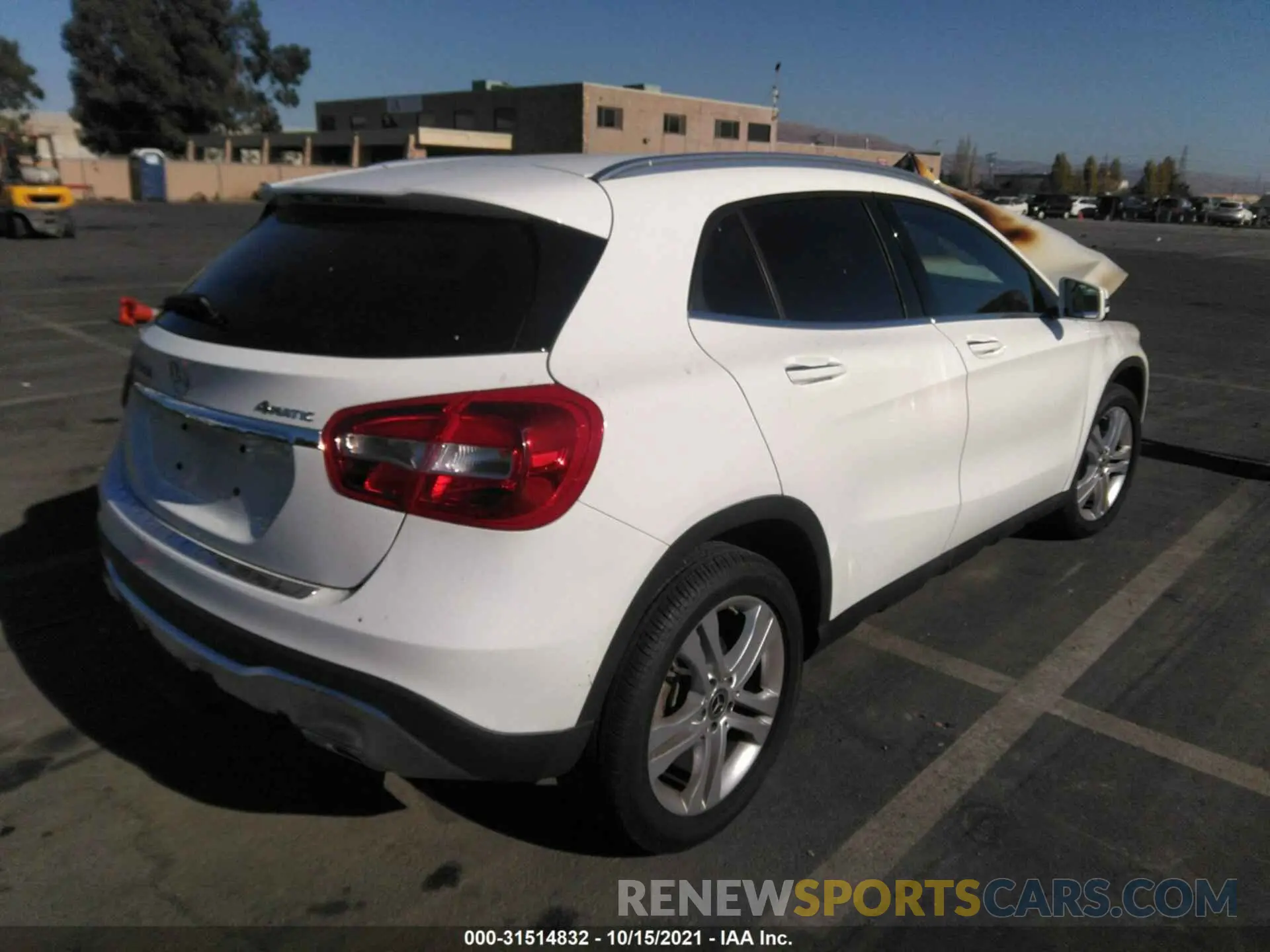 4 fotografías del automóvil dañado WDCTG4GB7LU022348 MERCEDES-BENZ GLA 2020