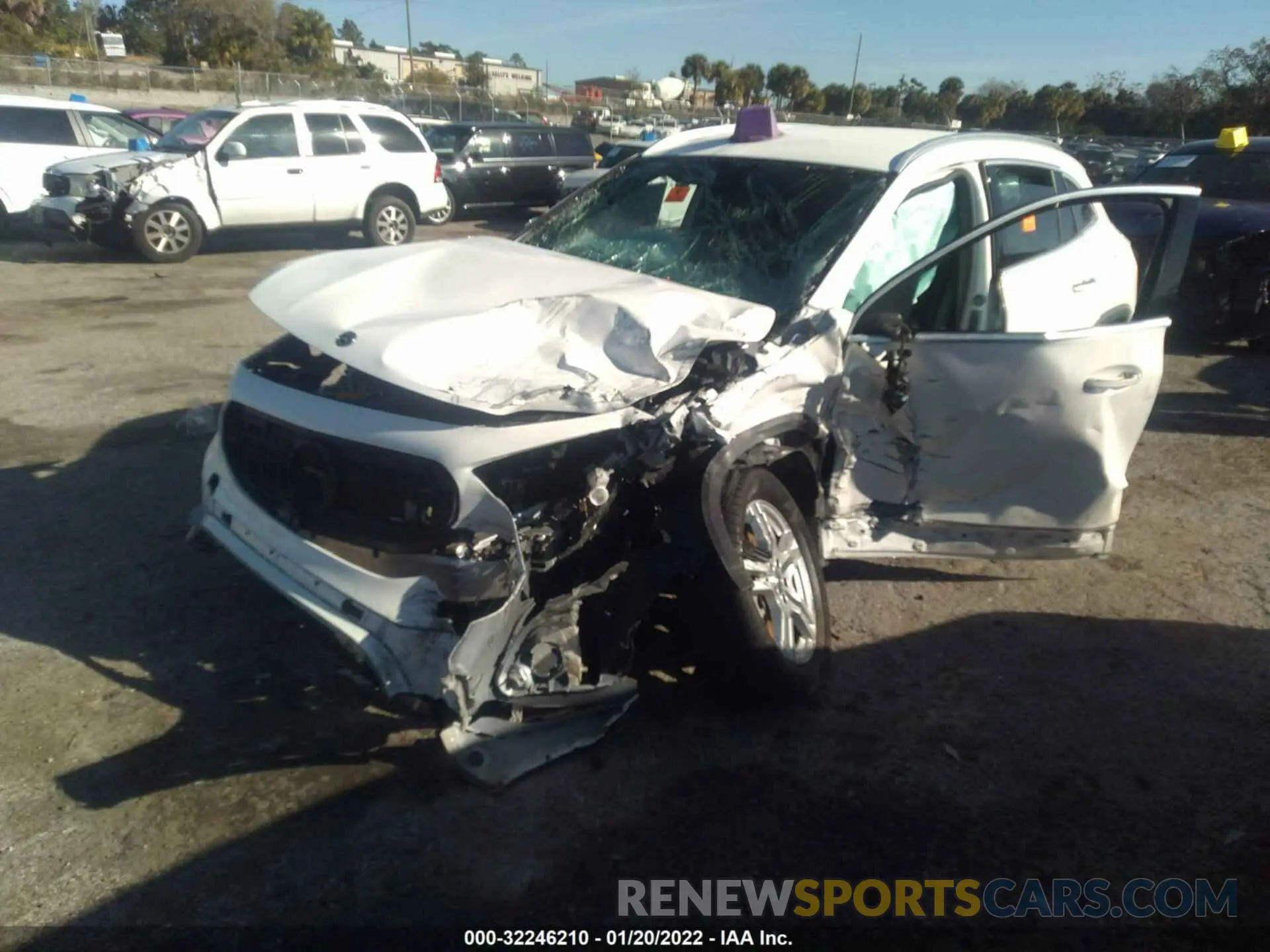2 fotografías del automóvil dañado W1N4N4GB5MJ118068 MERCEDES-BENZ GLA 2021