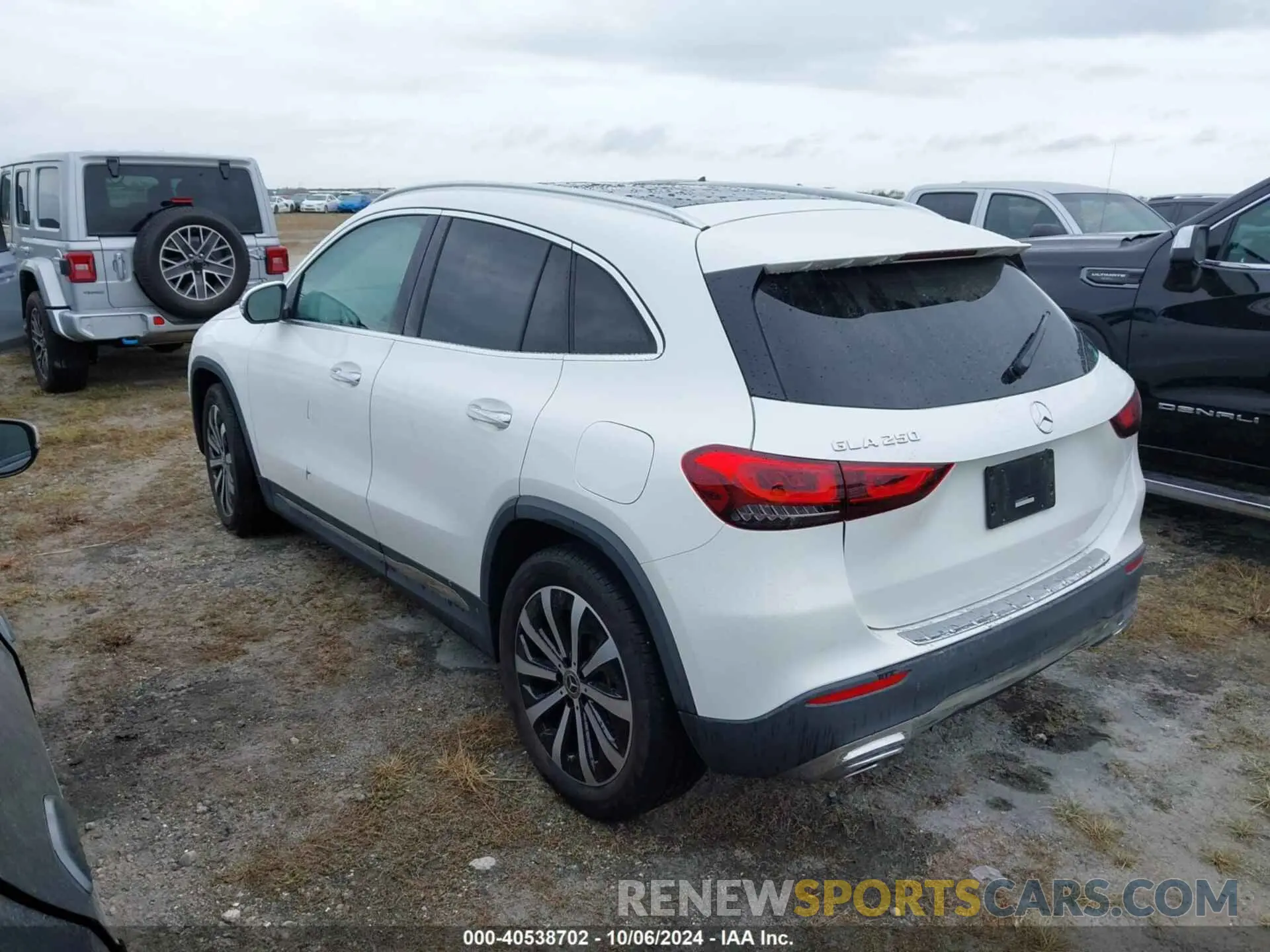 3 fotografías del automóvil dañado W1N4N4GB9MJ219744 MERCEDES-BENZ GLA 2021