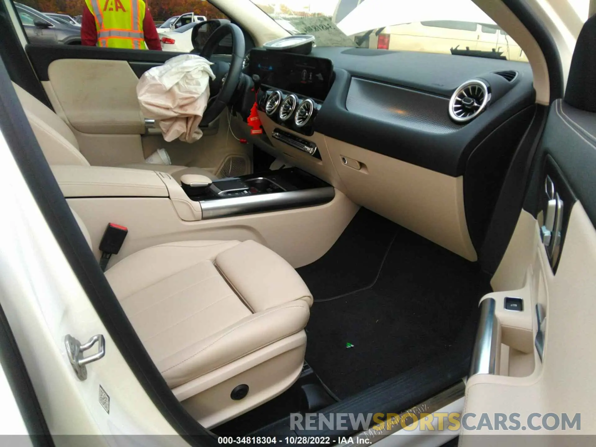 5 fotografías del automóvil dañado W1N4N4HB1NJ336508 MERCEDES-BENZ GLA 2022