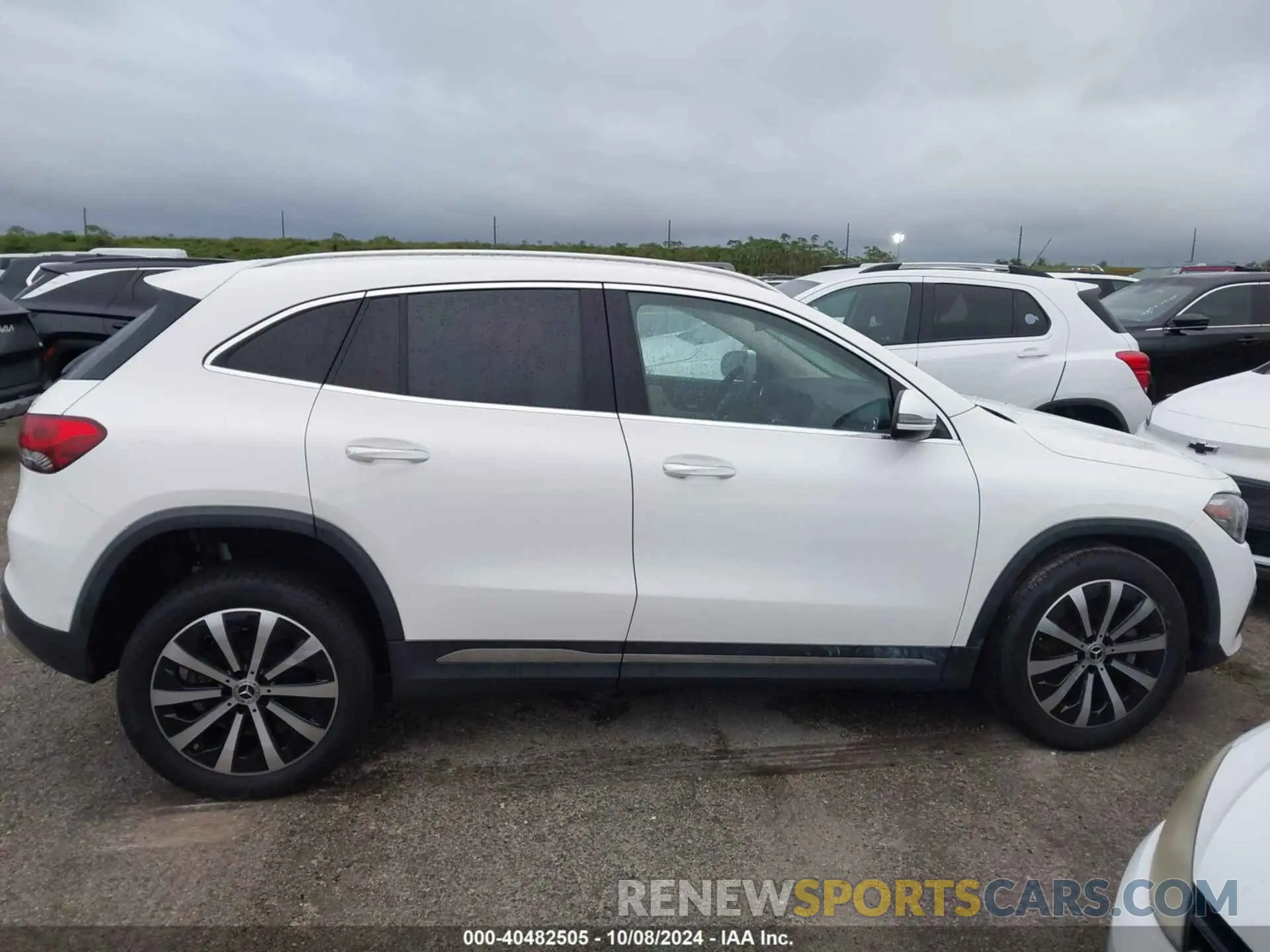 13 fotografías del automóvil dañado W1N4N4HB8PJ501943 MERCEDES-BENZ GLA 2023