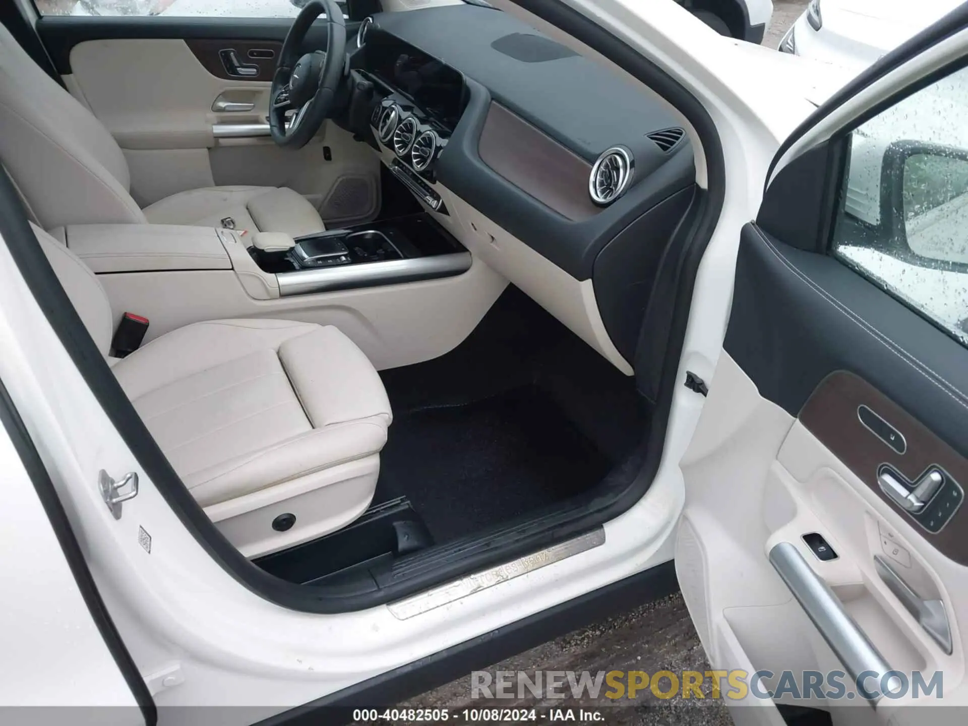 5 fotografías del automóvil dañado W1N4N4HB8PJ501943 MERCEDES-BENZ GLA 2023