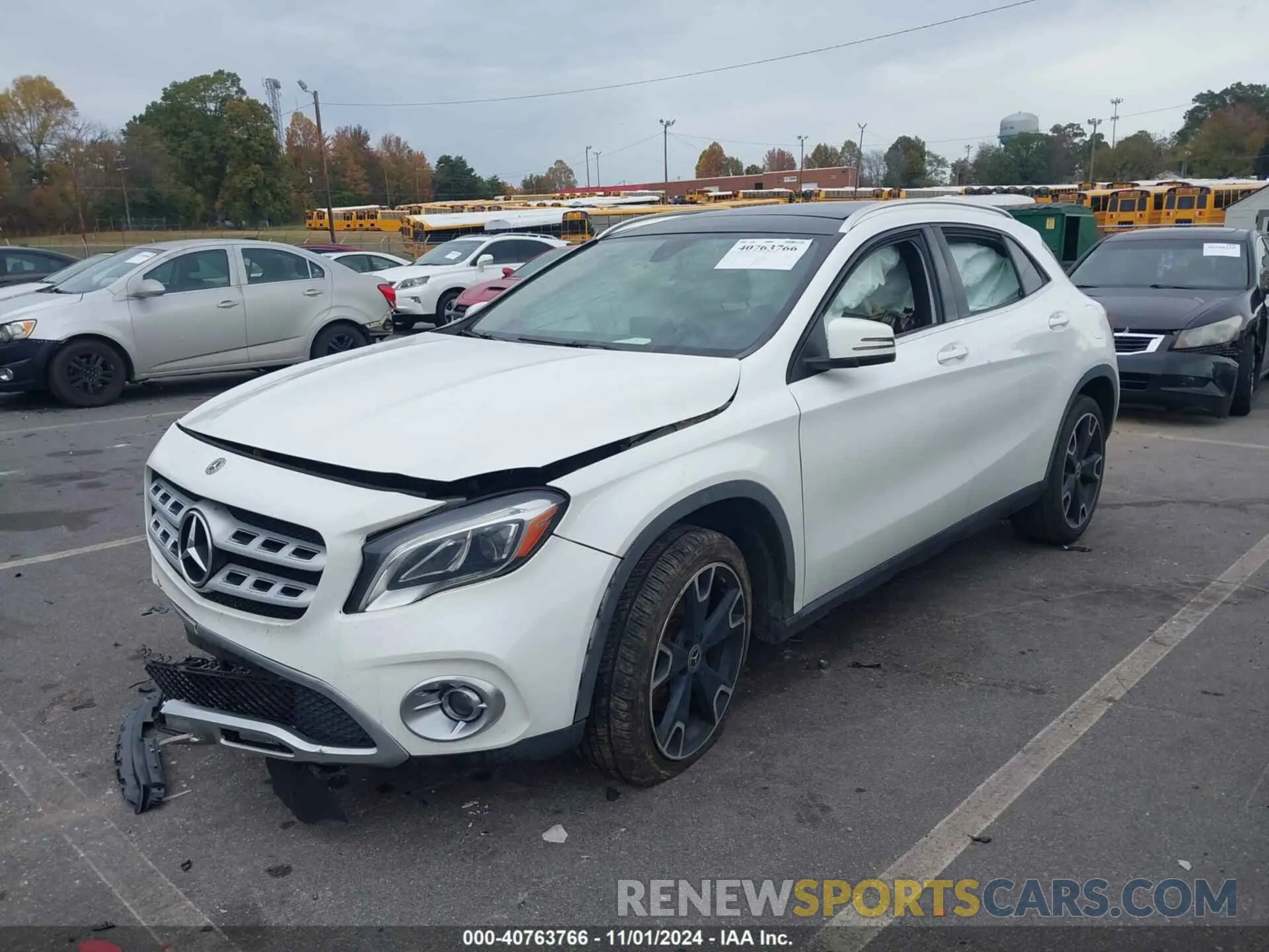 2 fotografías del automóvil dañado WDCTG4EB1KJ550485 MERCEDES-BENZ GLA 250 2019
