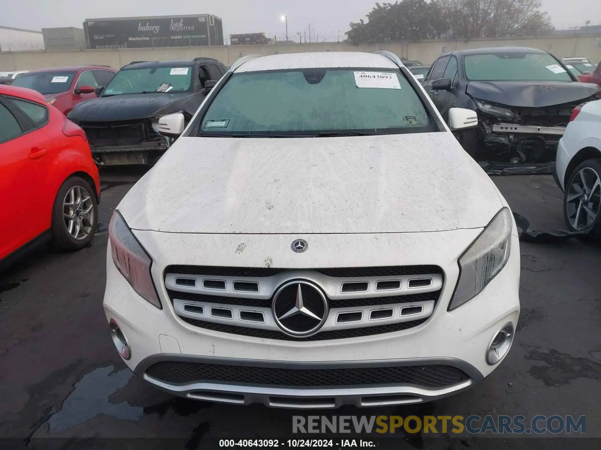 13 fotografías del automóvil dañado WDCTG4EB2KJ579204 MERCEDES-BENZ GLA 250 2019