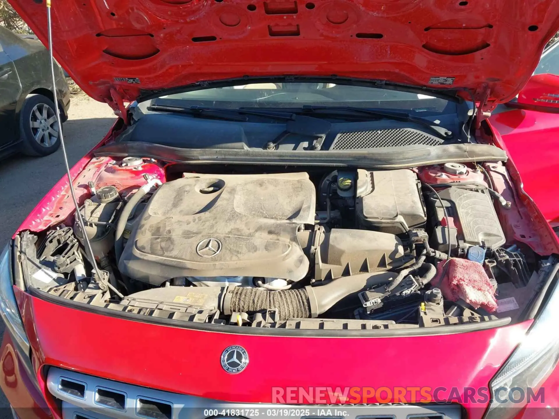 10 fotografías del automóvil dañado WDCTG4EB3KJ548057 MERCEDES-BENZ GLA 250 2019