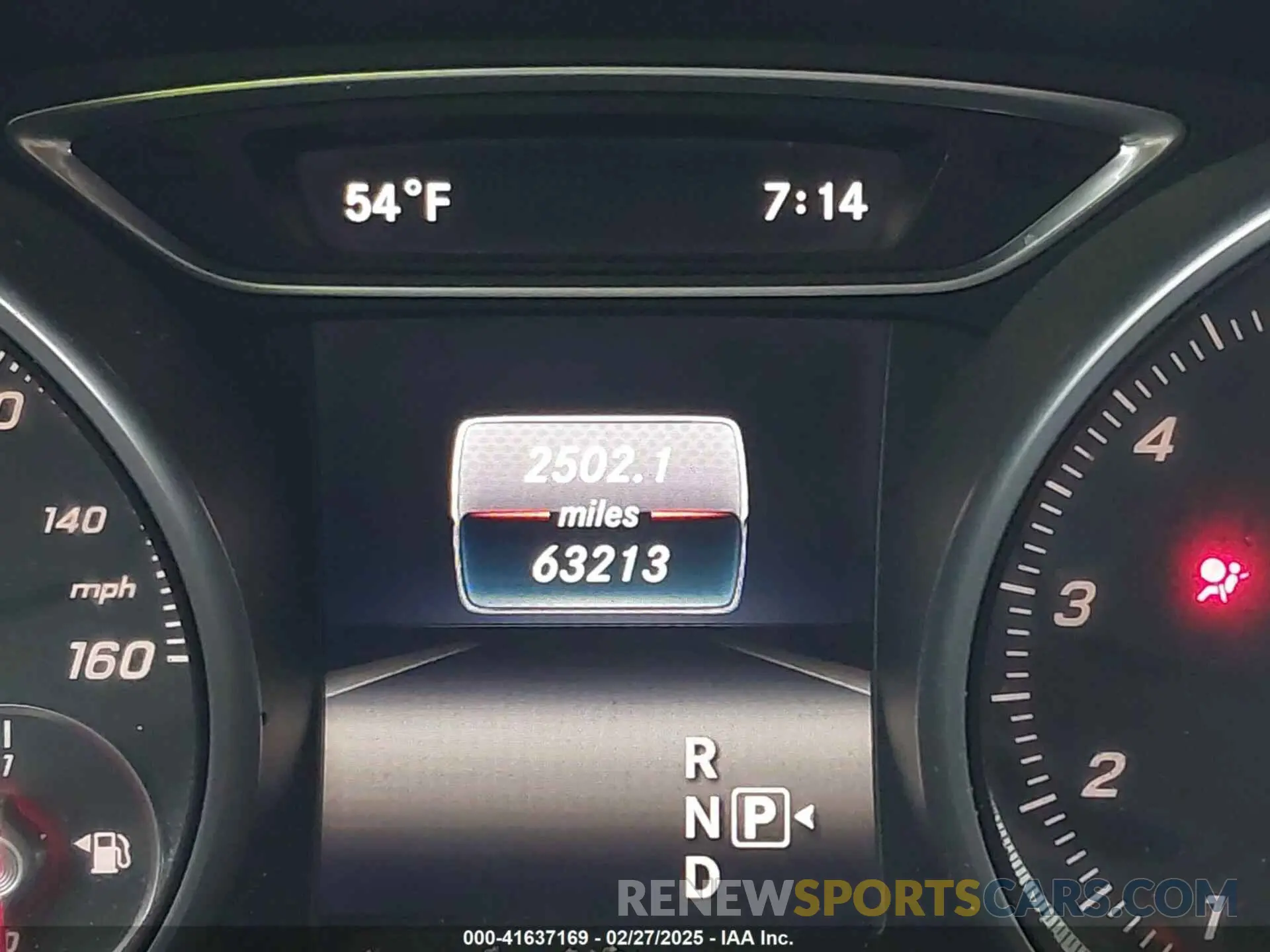16 fotografías del automóvil dañado WDCTG4EB3KJ620763 MERCEDES-BENZ GLA 250 2019