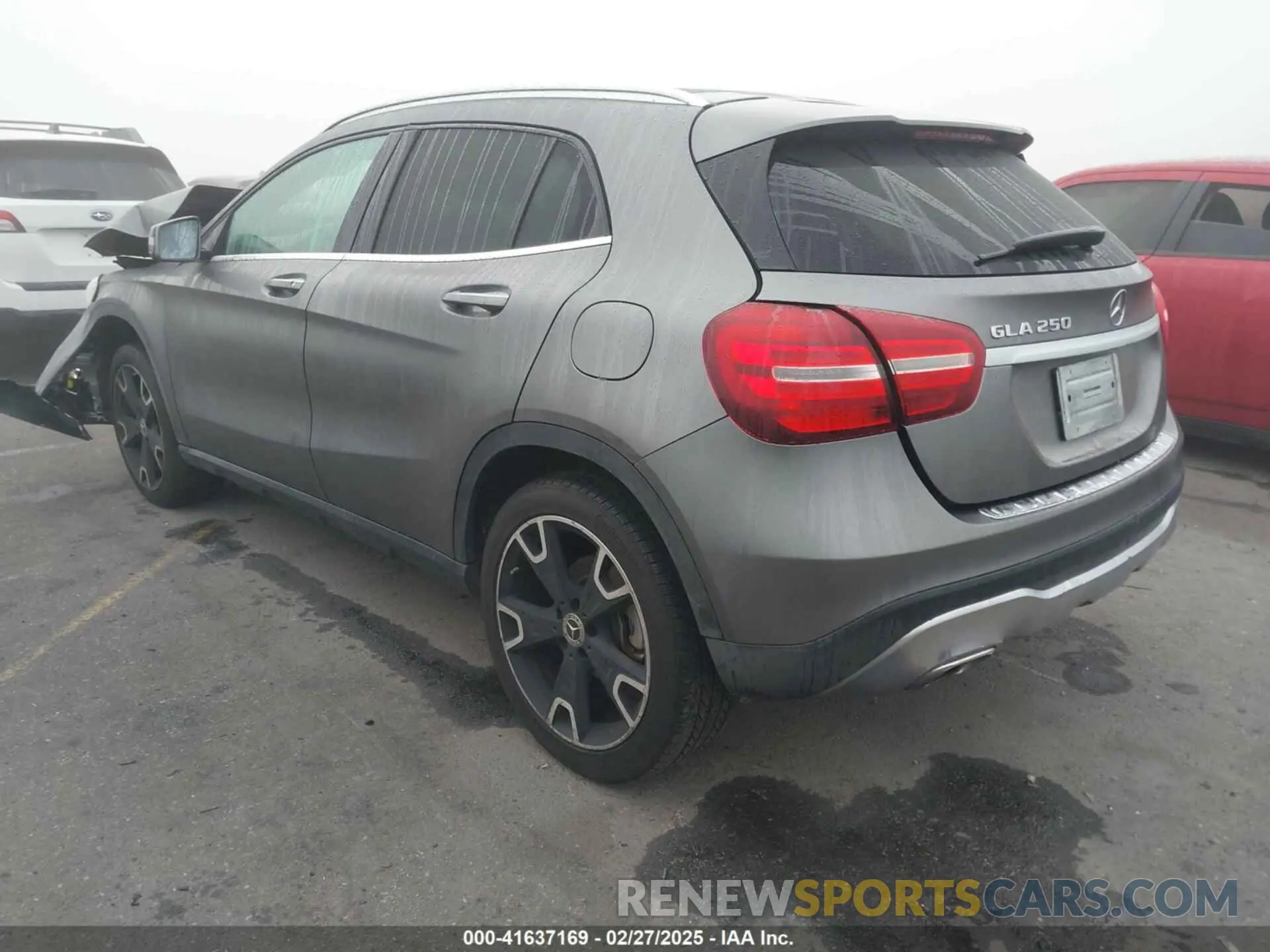 3 fotografías del automóvil dañado WDCTG4EB3KJ620763 MERCEDES-BENZ GLA 250 2019