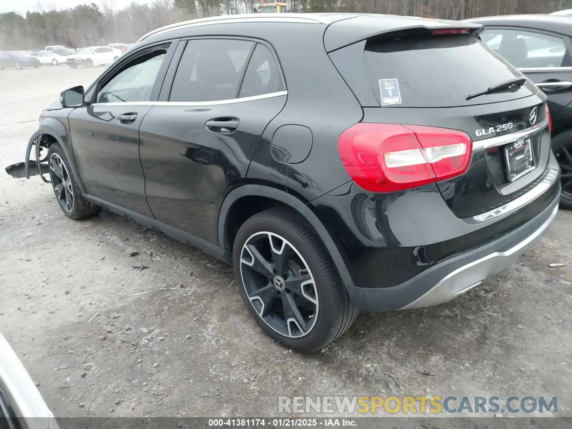 3 fotografías del automóvil dañado WDCTG4EB4KJ612915 MERCEDES-BENZ GLA 250 2019