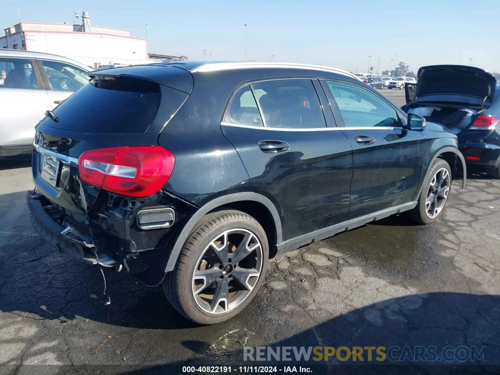 14 fotografías del automóvil dañado WDCTG4EB4KU000700 MERCEDES-BENZ GLA 250 2019