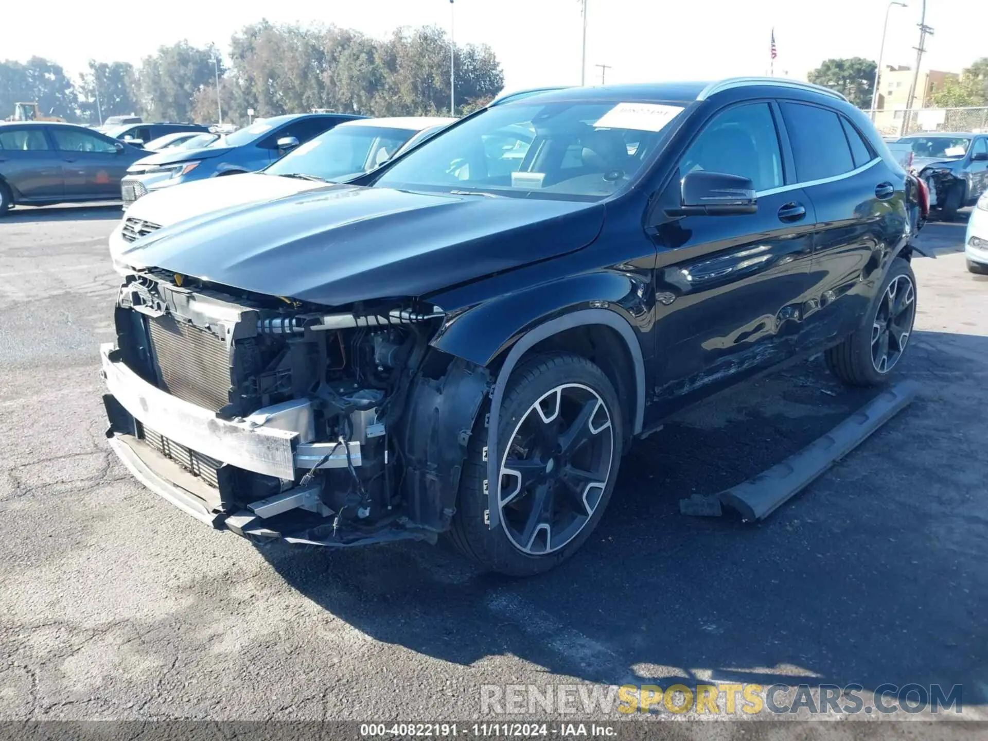 2 fotografías del automóvil dañado WDCTG4EB4KU000700 MERCEDES-BENZ GLA 250 2019