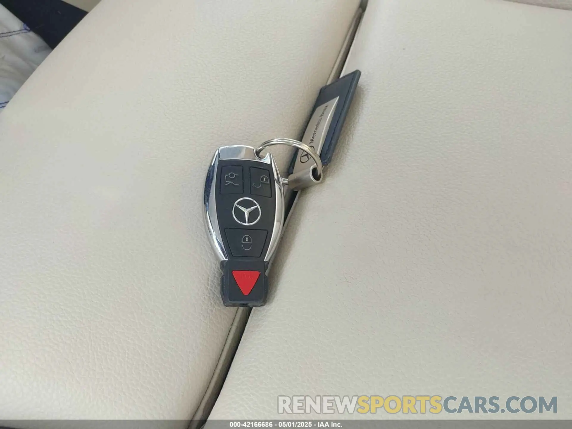 11 fotografías del automóvil dañado WDCTG4EB4KU008022 MERCEDES-BENZ GLA 250 2019