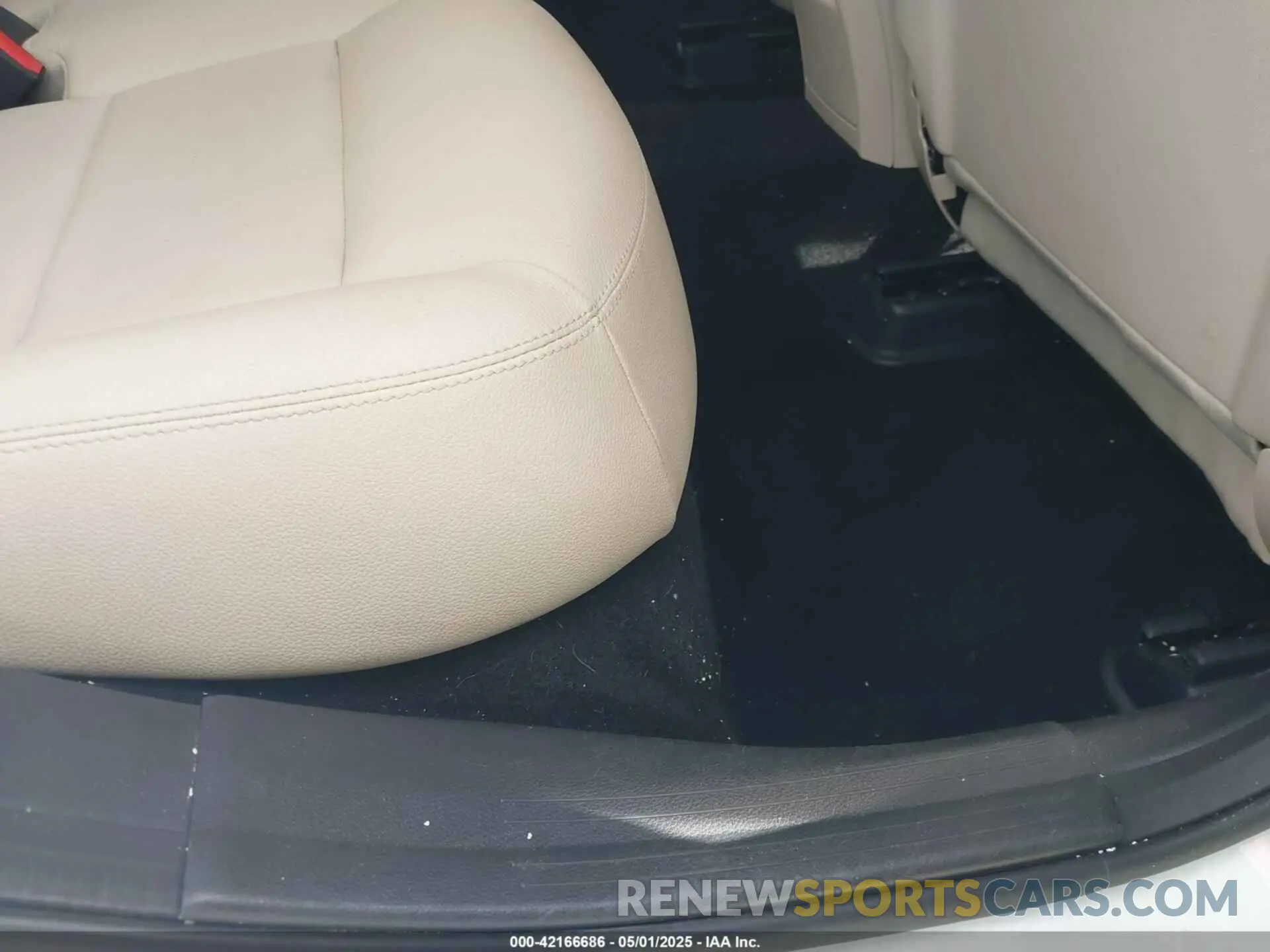 8 fotografías del automóvil dañado WDCTG4EB4KU008022 MERCEDES-BENZ GLA 250 2019