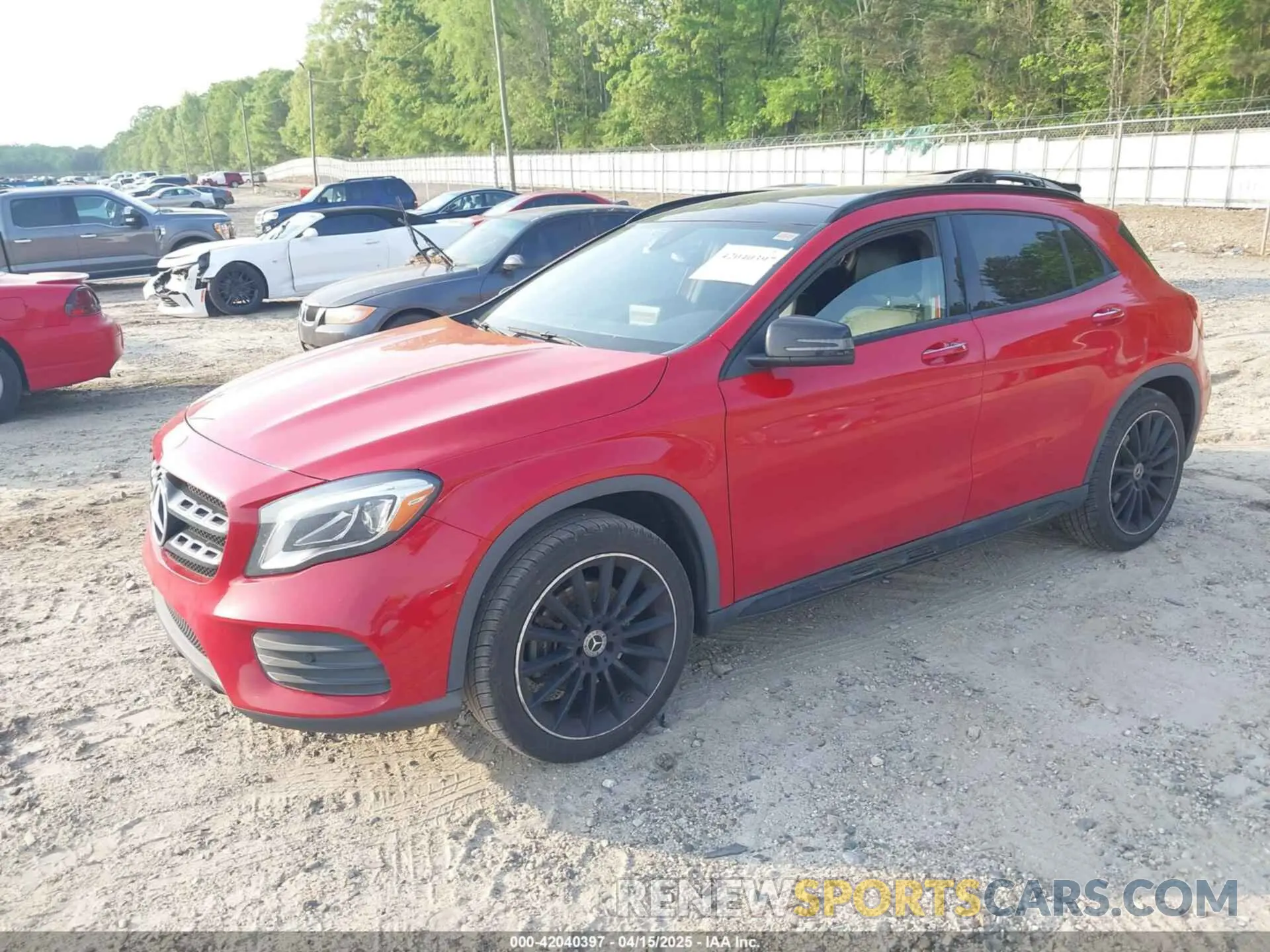 2 fotografías del automóvil dañado WDCTG4EB4KU019036 MERCEDES-BENZ GLA 250 2019