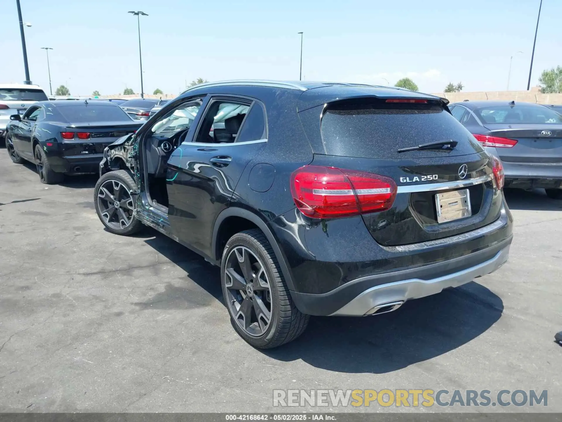 15 fotografías del automóvil dañado WDCTG4EB5KU012256 MERCEDES-BENZ GLA 250 2019
