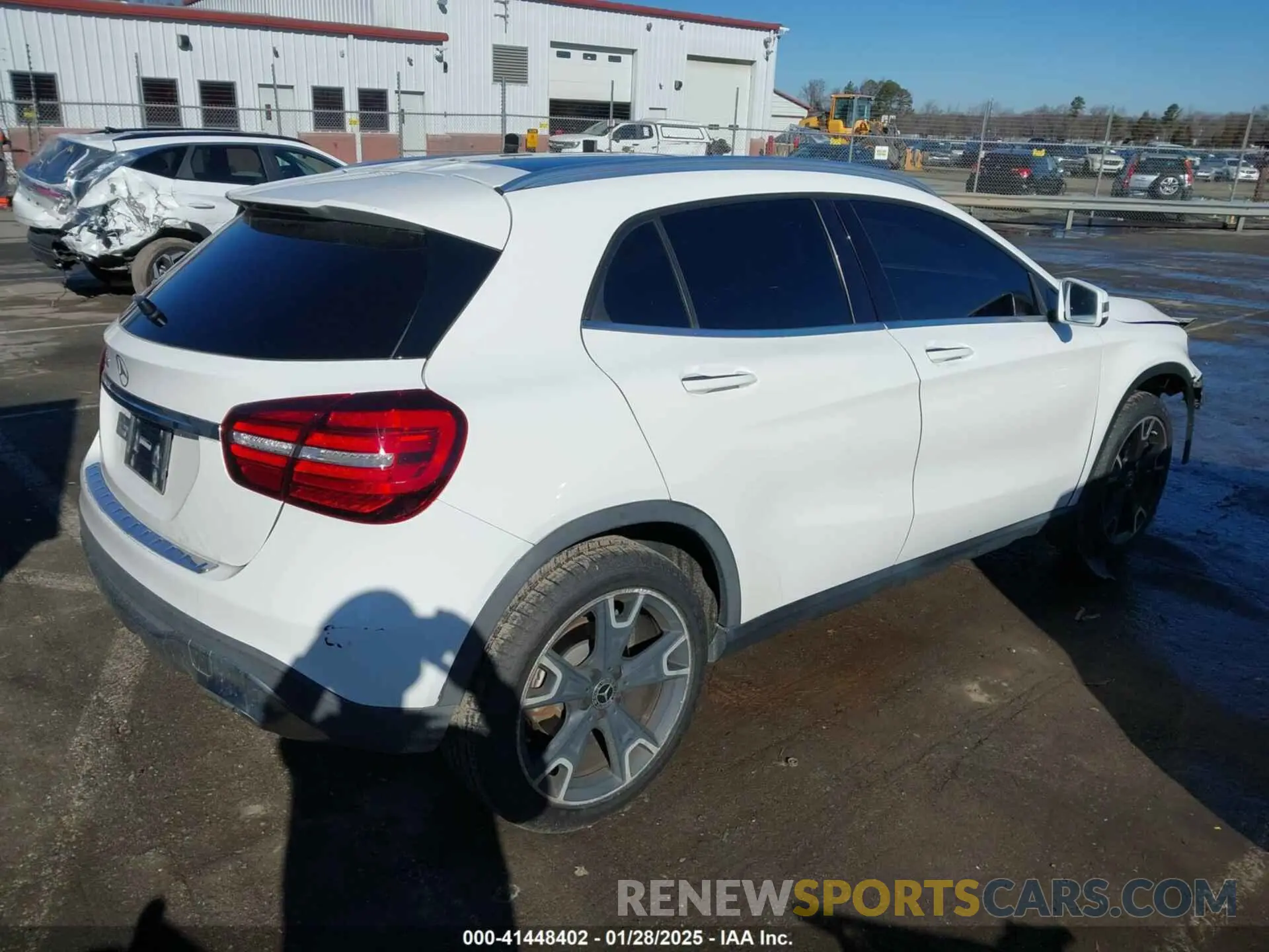 4 fotografías del automóvil dañado WDCTG4EB6KJ550319 MERCEDES-BENZ GLA 250 2019