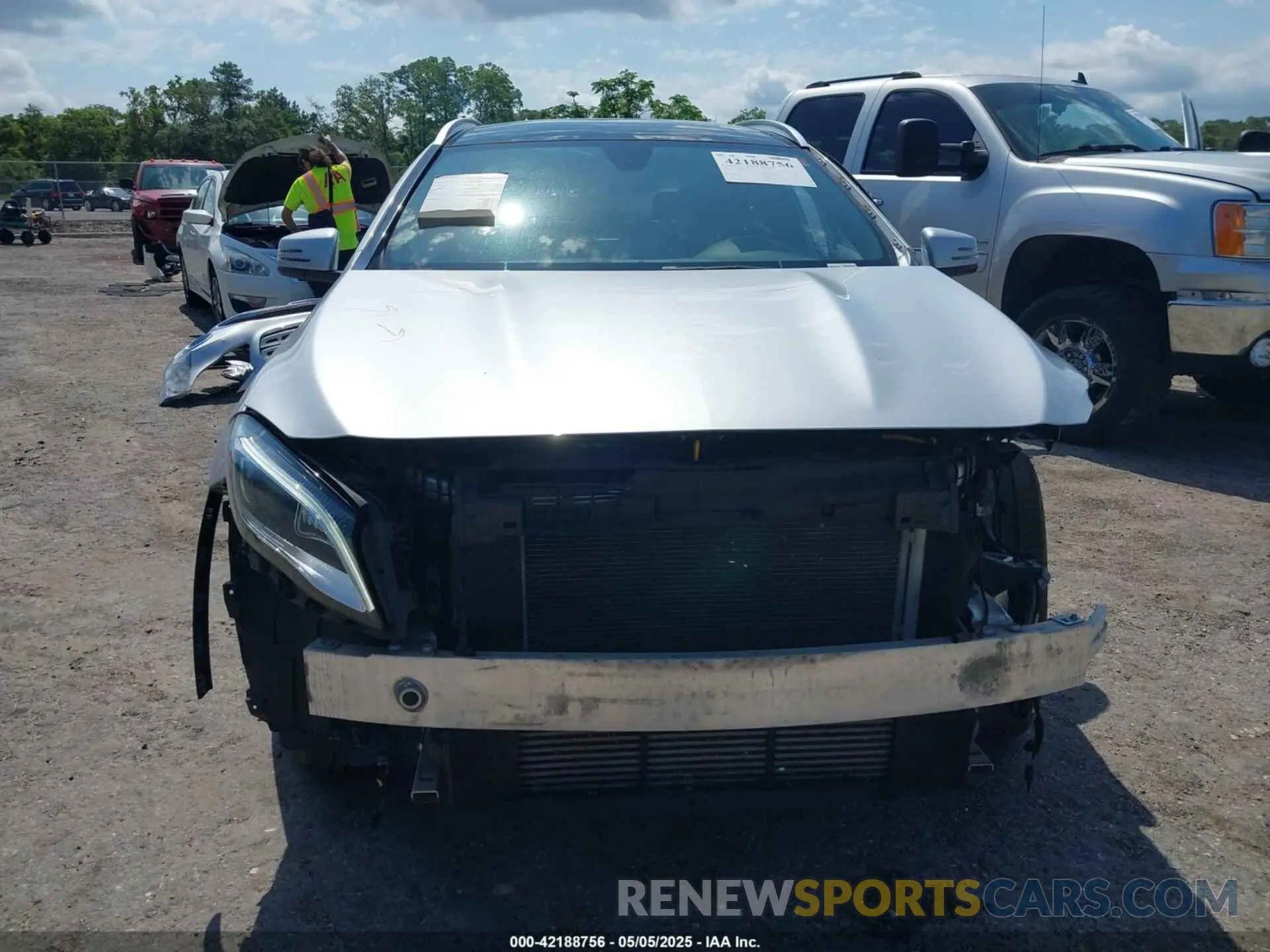 12 fotografías del automóvil dañado WDCTG4EB6KU000469 MERCEDES-BENZ GLA 250 2019