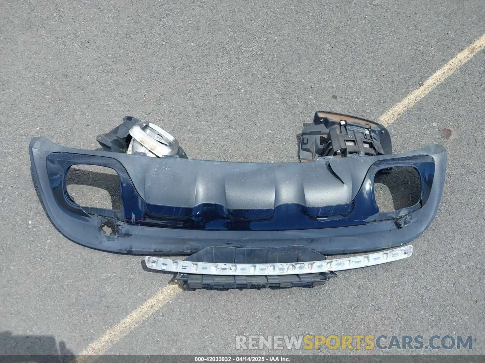 12 fotografías del automóvil dañado WDCTG4EB8KU003406 MERCEDES-BENZ GLA 250 2019