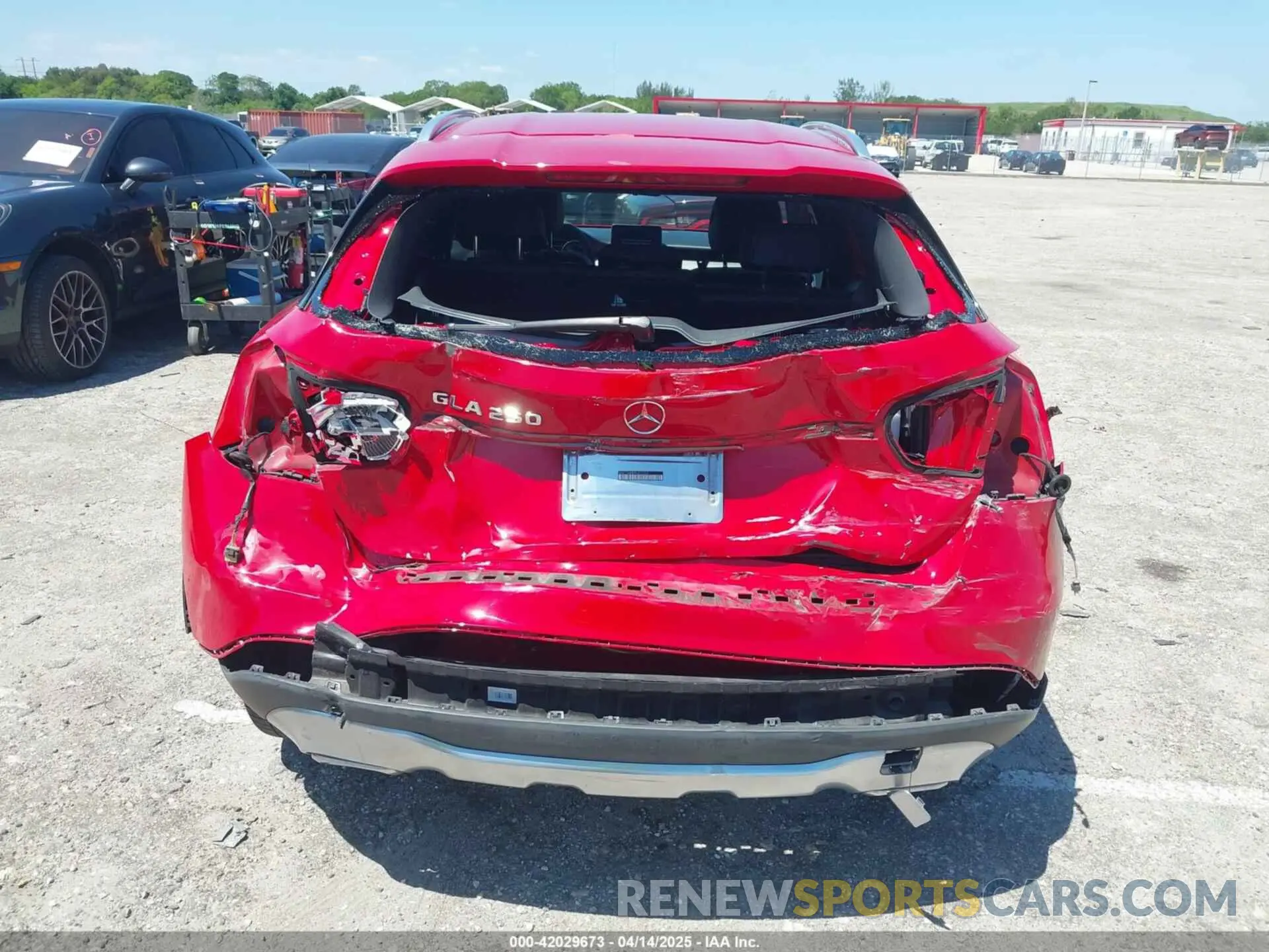 6 fotografías del automóvil dañado WDCTG4EB9KU012244 MERCEDES-BENZ GLA 250 2019