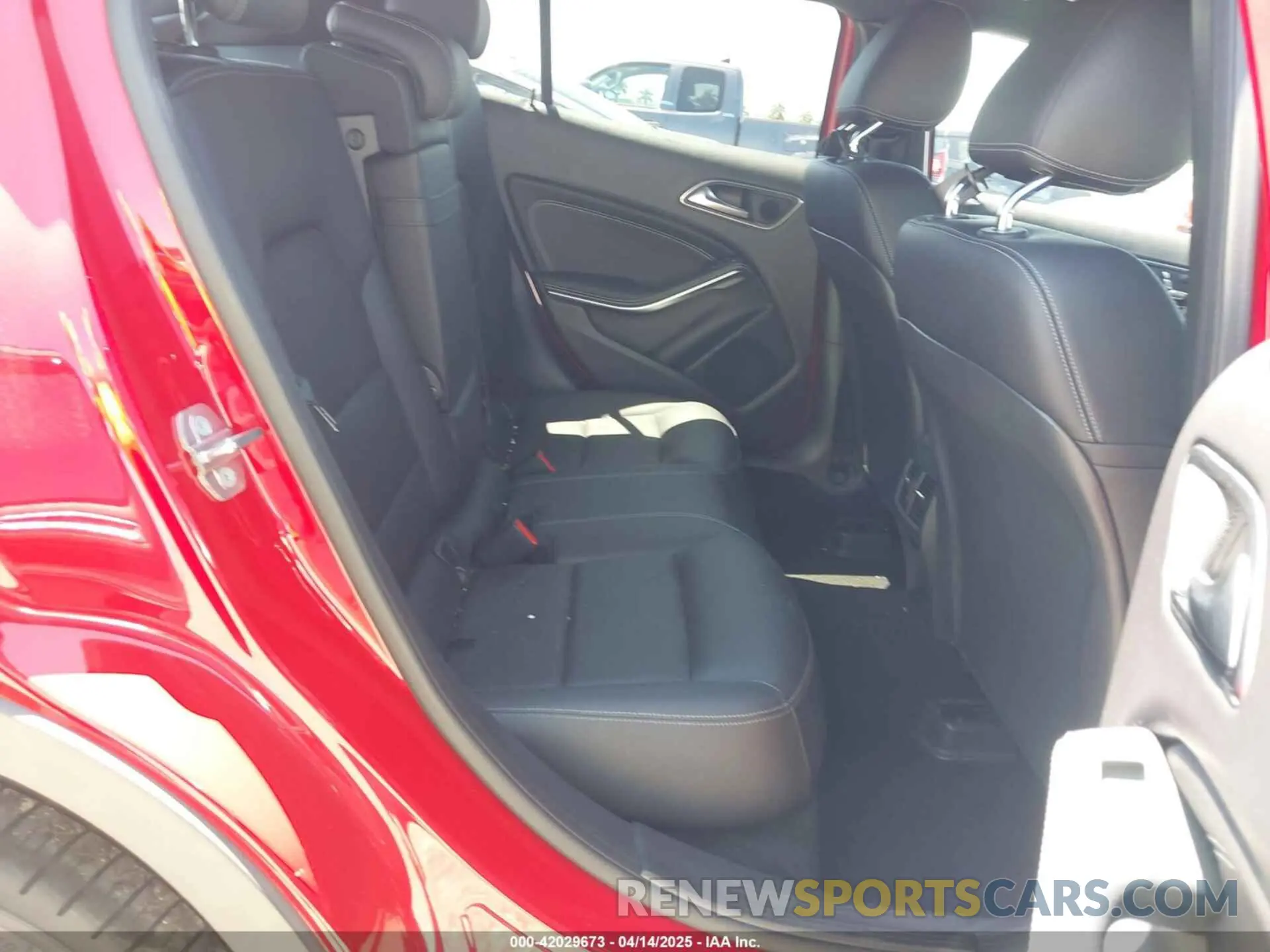 8 fotografías del automóvil dañado WDCTG4EB9KU012244 MERCEDES-BENZ GLA 250 2019