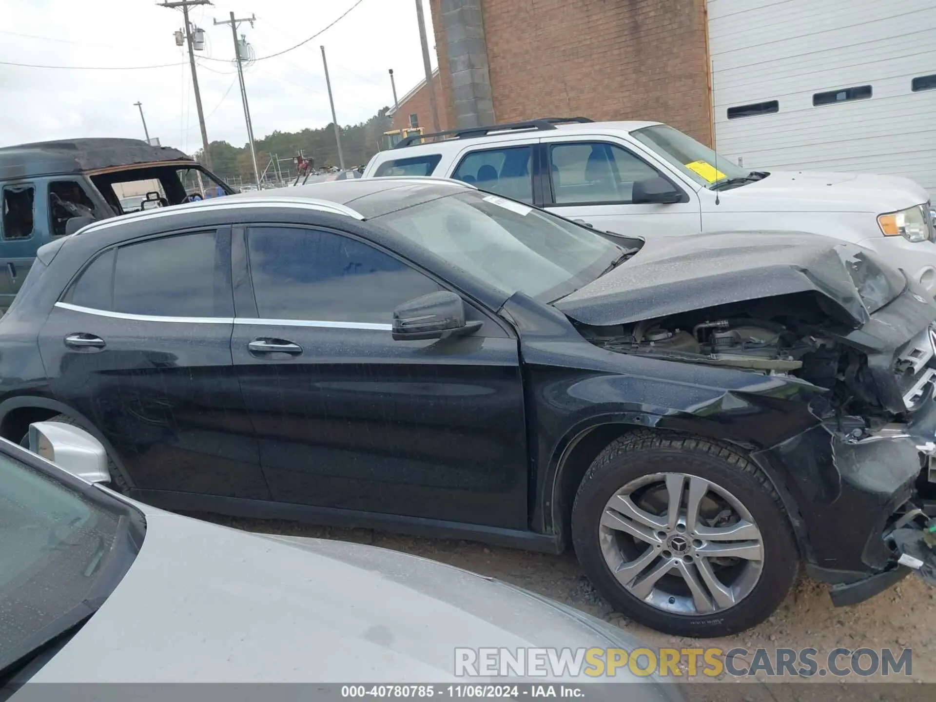 13 fotografías del automóvil dañado WDCTG4EB9KU016195 MERCEDES-BENZ GLA 250 2019