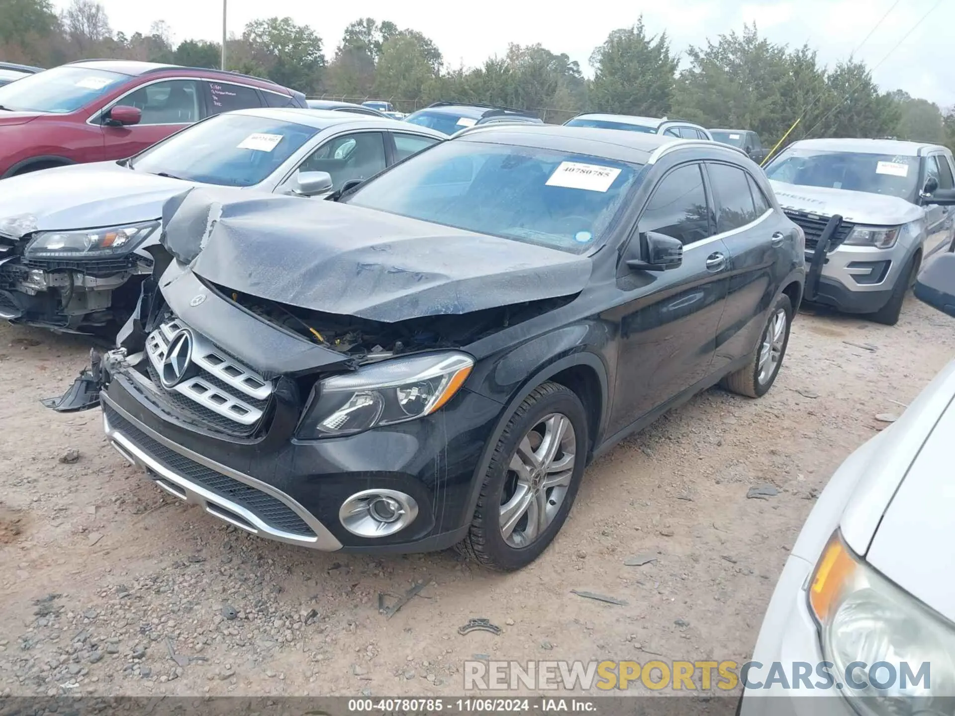 2 fotografías del automóvil dañado WDCTG4EB9KU016195 MERCEDES-BENZ GLA 250 2019