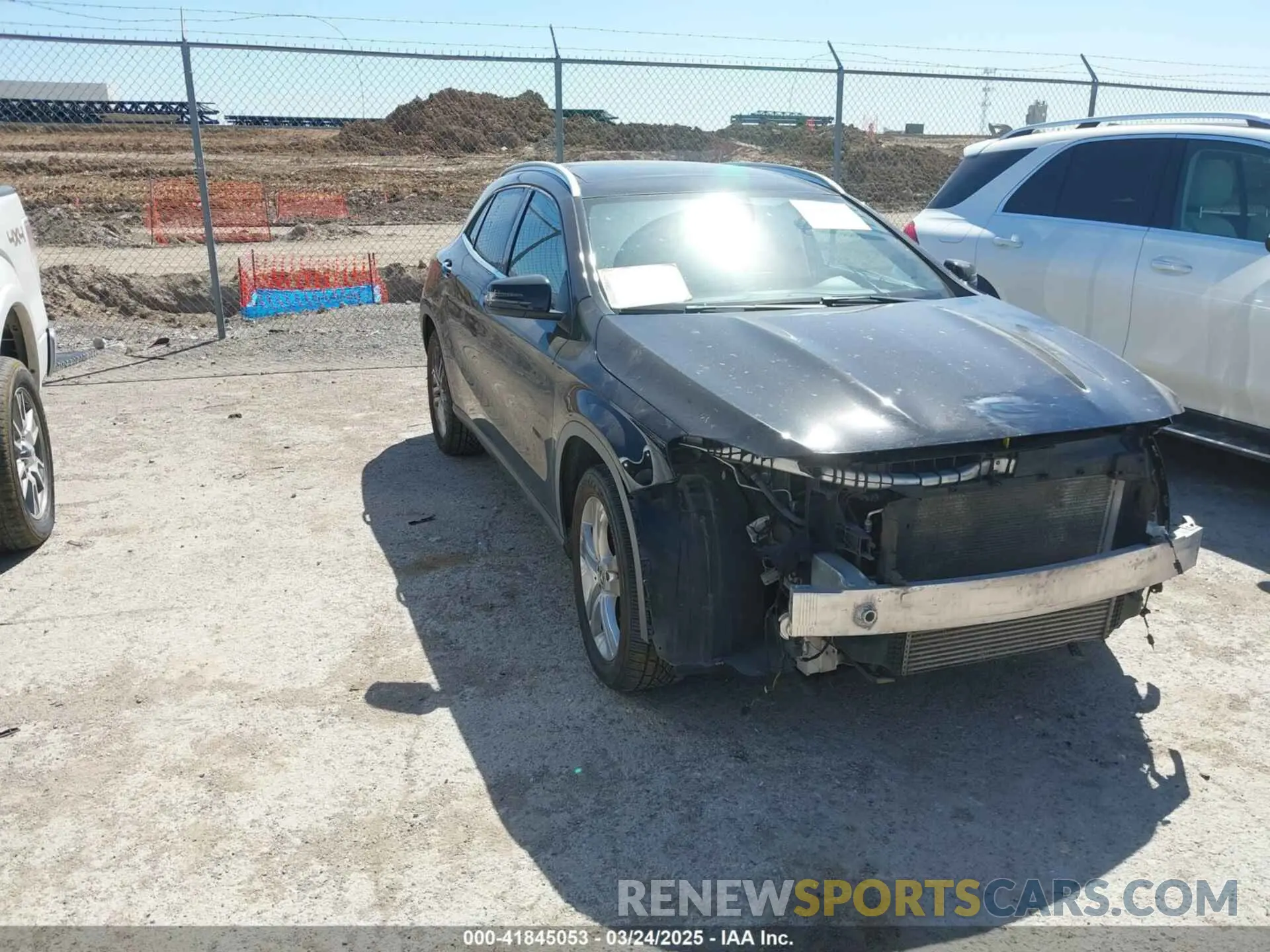 1 fotografías del automóvil dañado WDCTG4GB1KJ549320 MERCEDES-BENZ GLA 250 2019