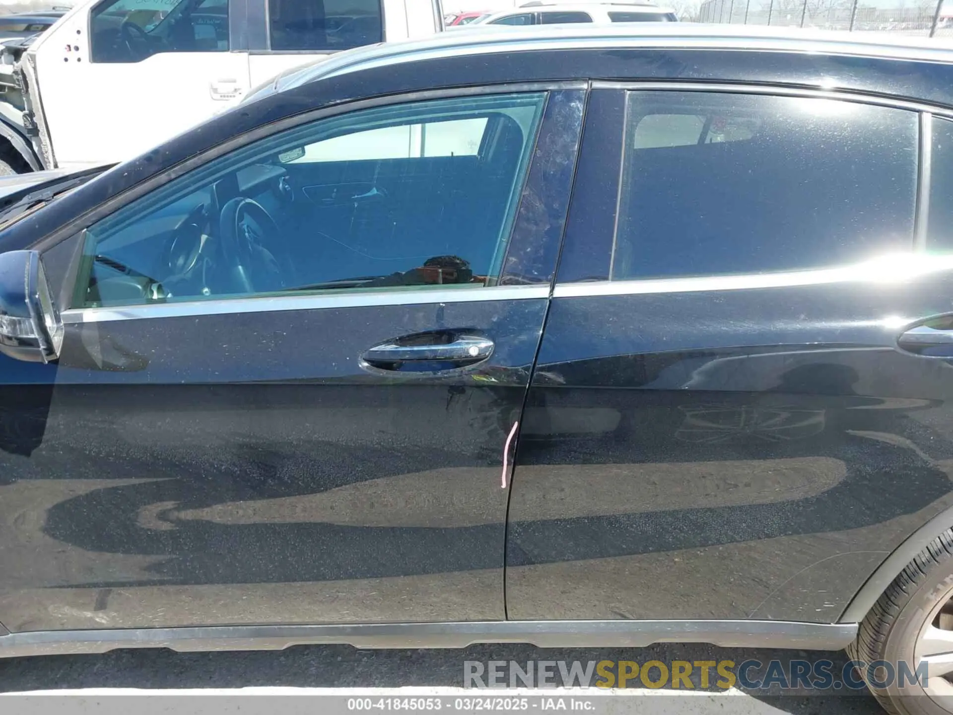 15 fotografías del automóvil dañado WDCTG4GB1KJ549320 MERCEDES-BENZ GLA 250 2019