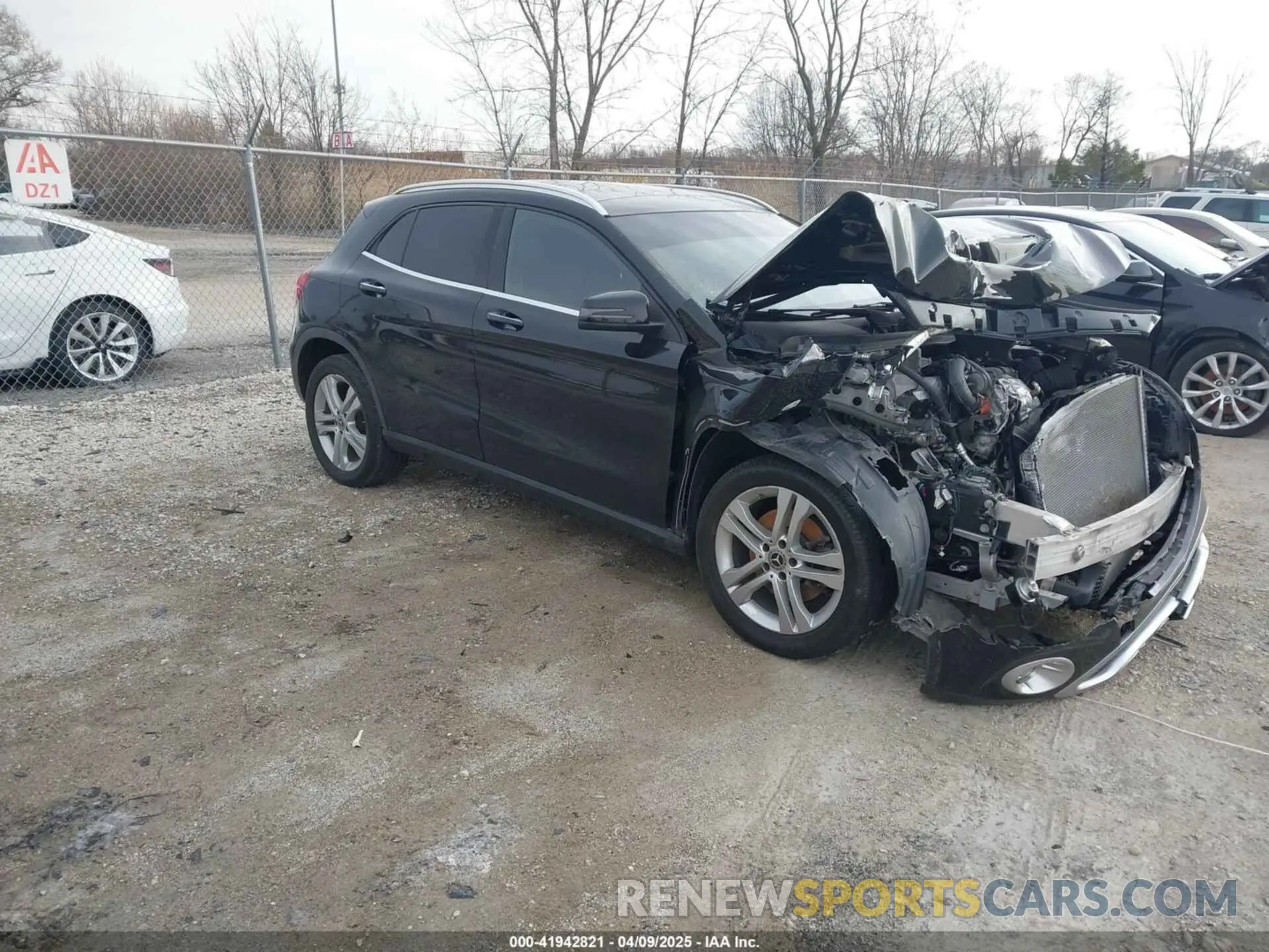 1 fotografías del automóvil dañado WDCTG4GB1KJ572127 MERCEDES-BENZ GLA 250 2019