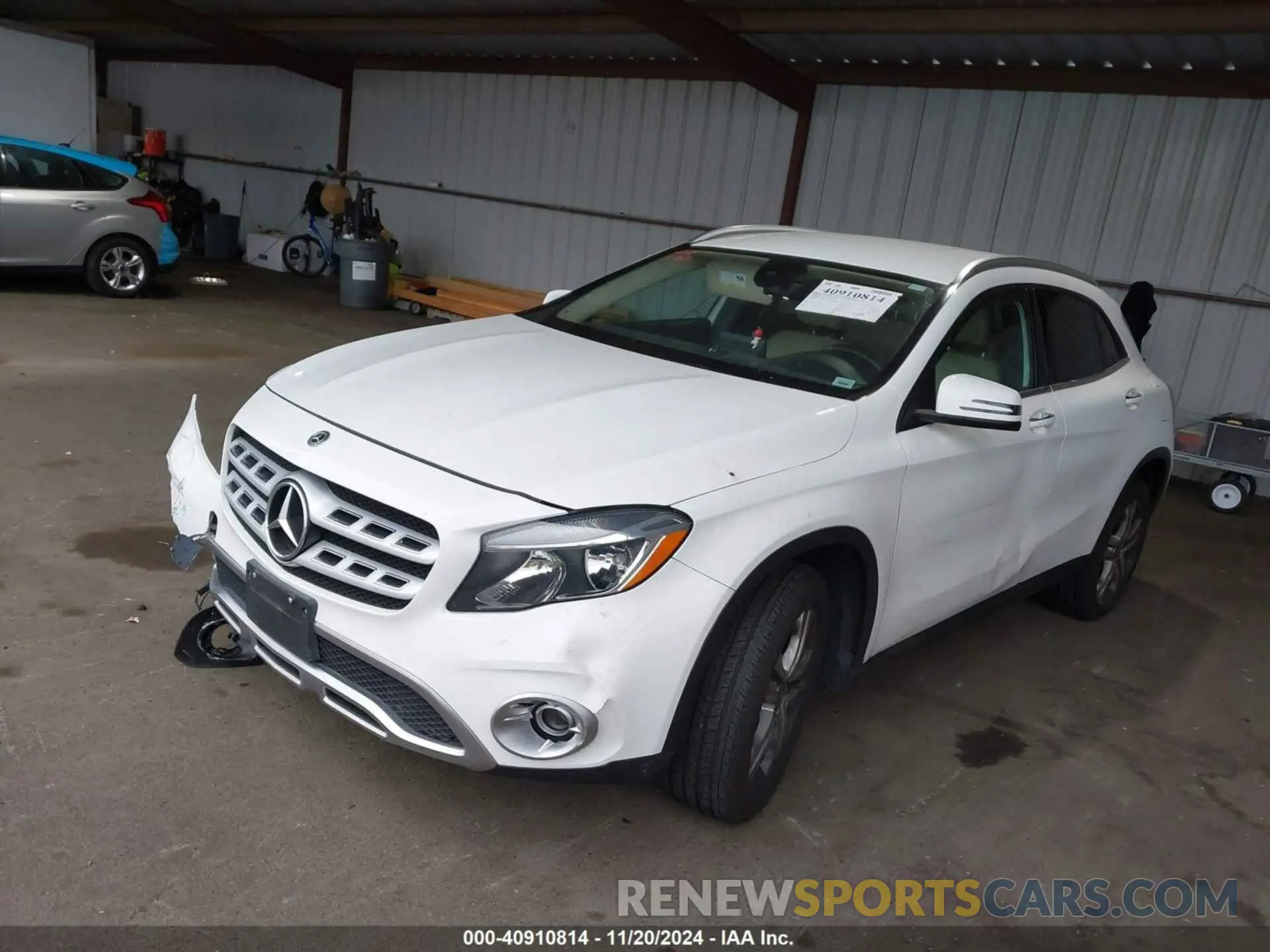 2 fotografías del automóvil dañado WDCTG4GB1KU020397 MERCEDES-BENZ GLA 250 2019