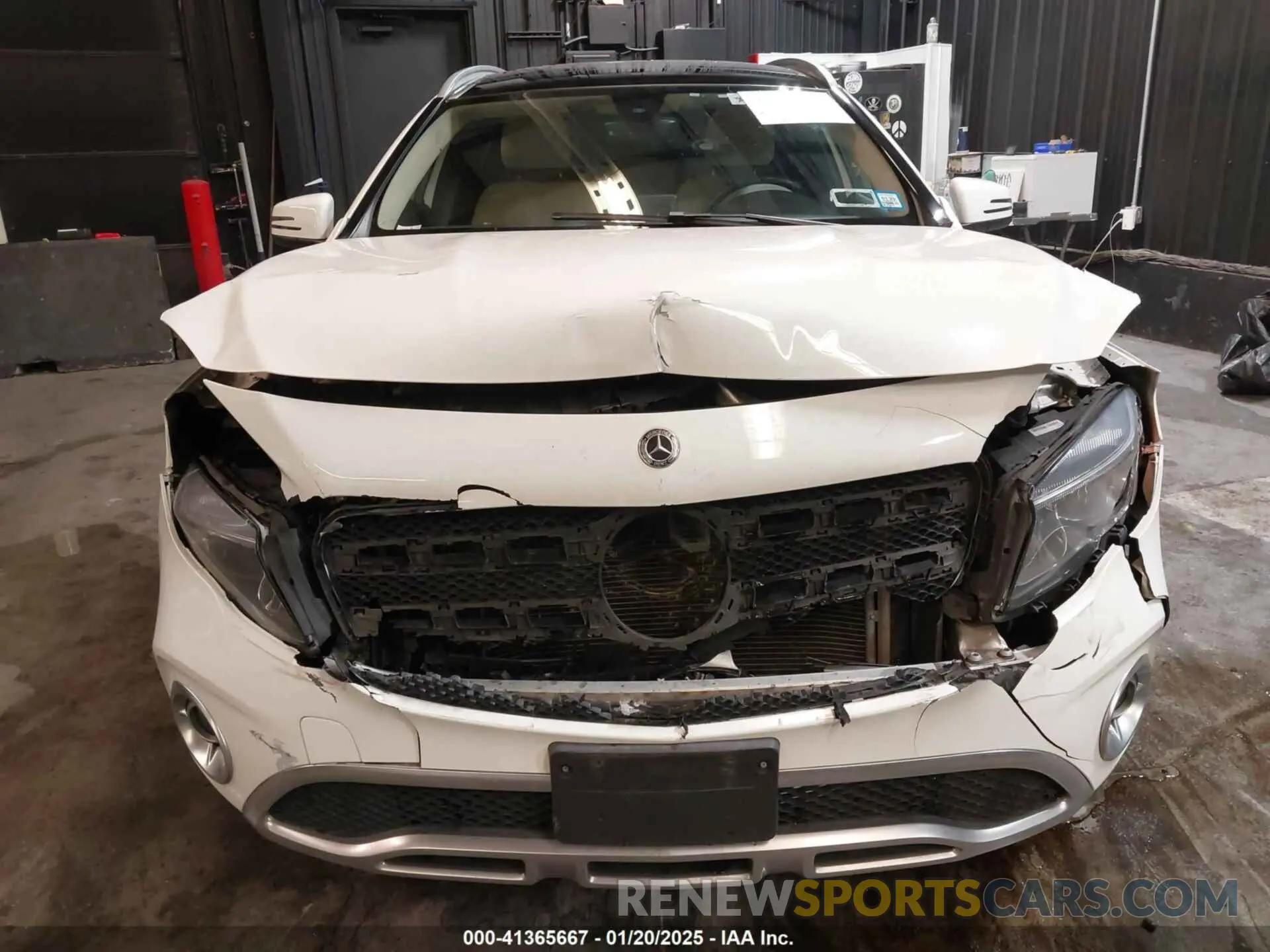 12 fotografías del automóvil dañado WDCTG4GB4KJ644728 MERCEDES-BENZ GLA 250 2019