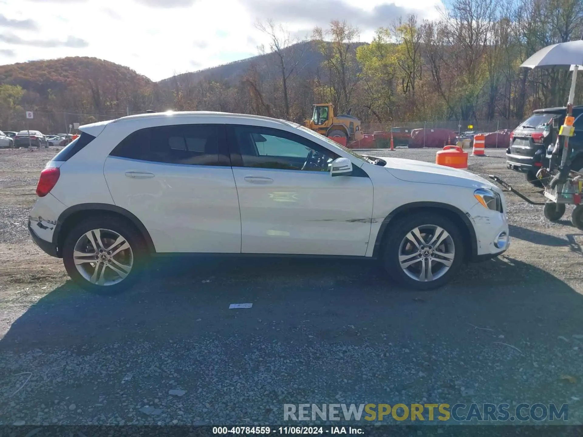 13 fotografías del automóvil dañado WDCTG4GB4KU007787 MERCEDES-BENZ GLA 250 2019