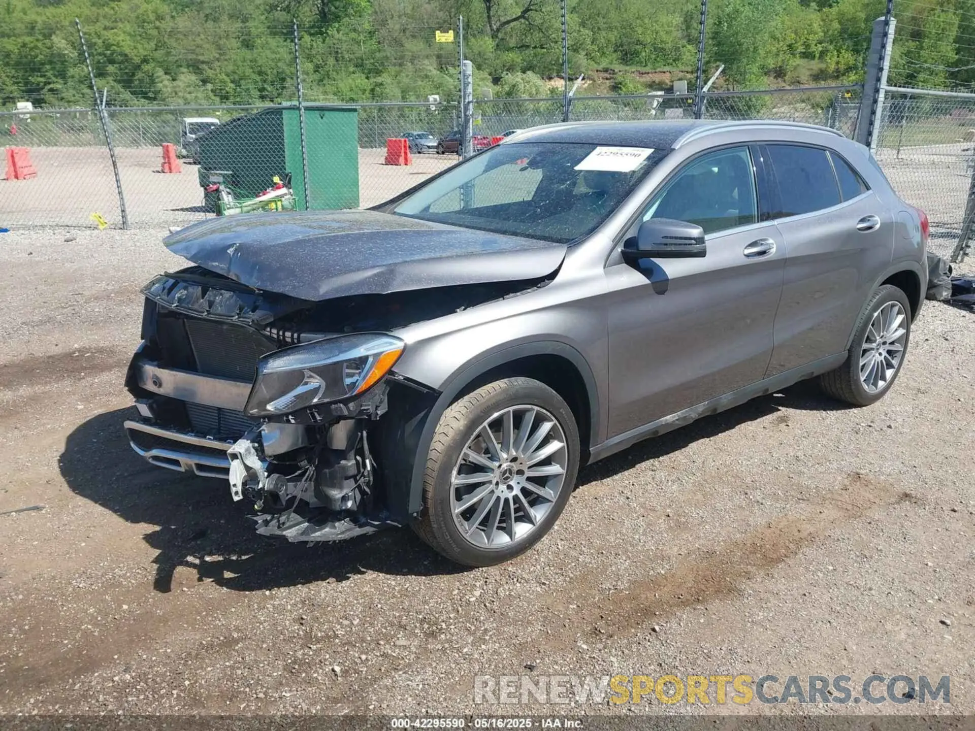 2 fotografías del automóvil dañado WDCTG4GB5KJ543682 MERCEDES-BENZ GLA 250 2019
