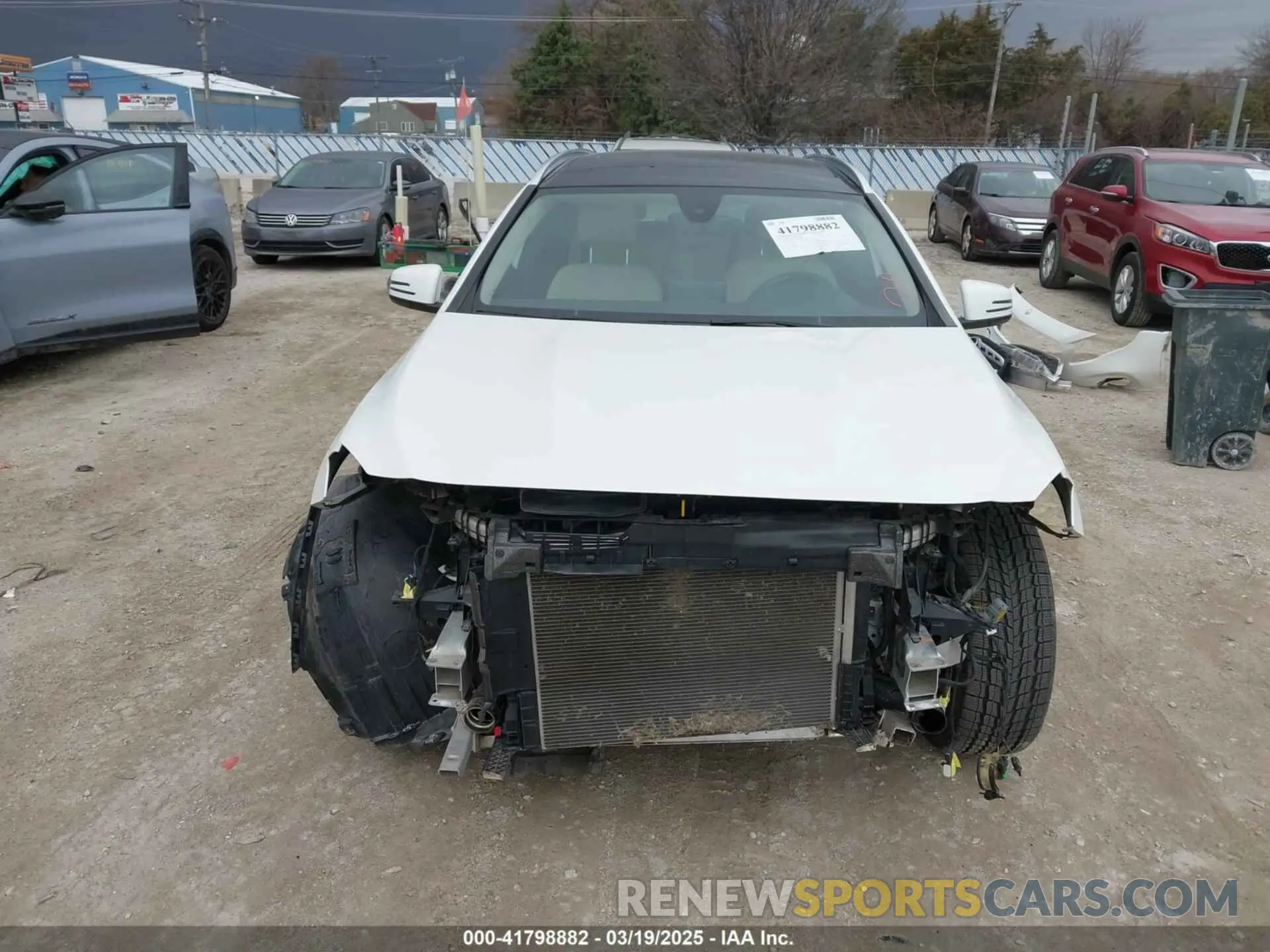 13 fotografías del automóvil dañado WDCTG4GB5KU019088 MERCEDES-BENZ GLA 250 2019