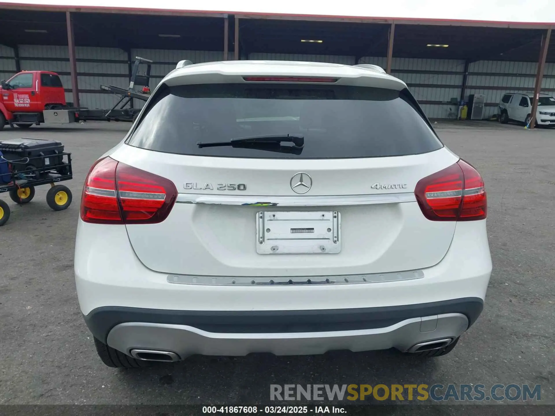 16 fotografías del automóvil dañado WDCTG4GB6KJ547448 MERCEDES-BENZ GLA 250 2019