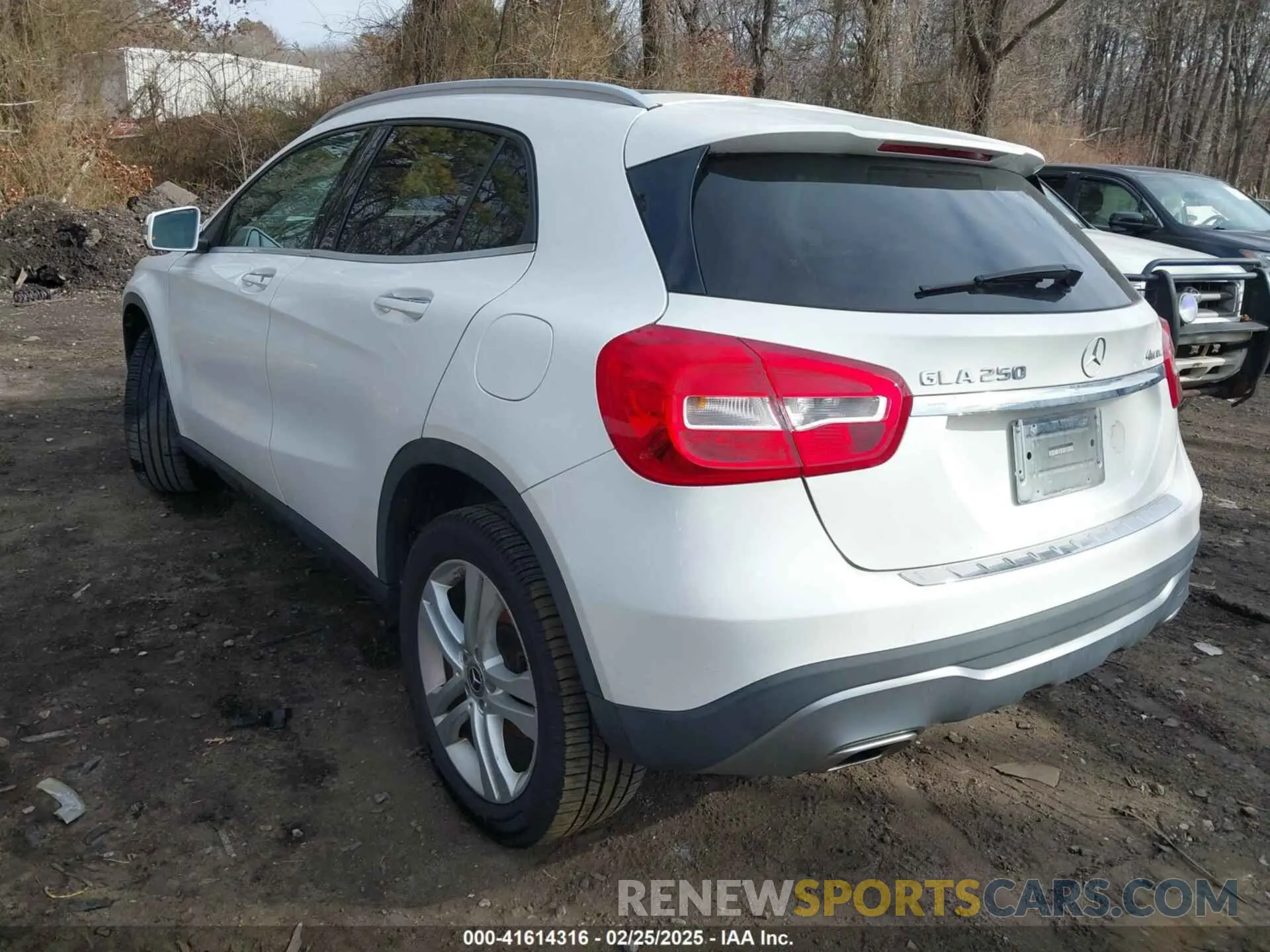 3 fotografías del automóvil dañado WDCTG4GB7KU001207 MERCEDES-BENZ GLA 250 2019