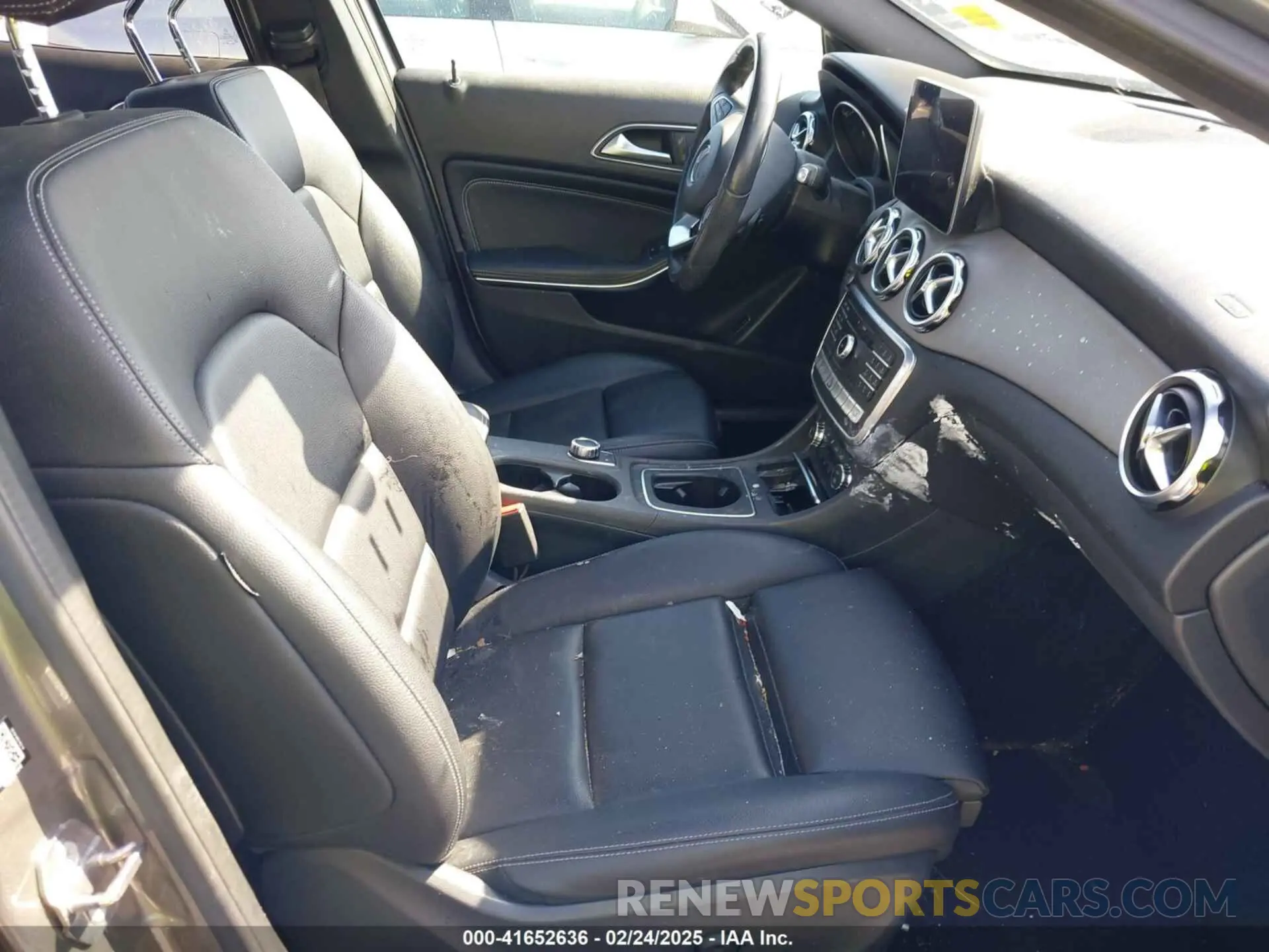 5 fotografías del automóvil dañado WDCTG4GB8KJ536371 MERCEDES-BENZ GLA 250 2019