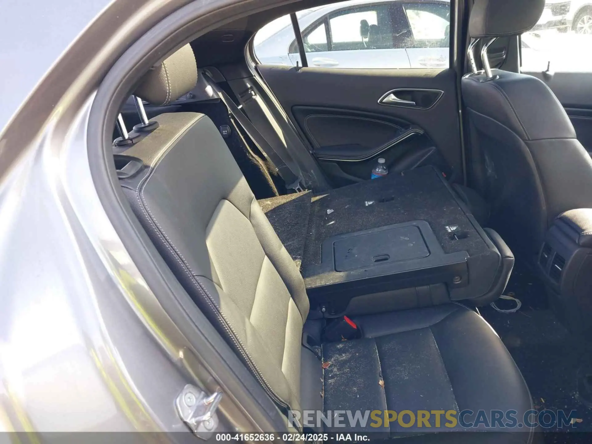 8 fotografías del automóvil dañado WDCTG4GB8KJ536371 MERCEDES-BENZ GLA 250 2019