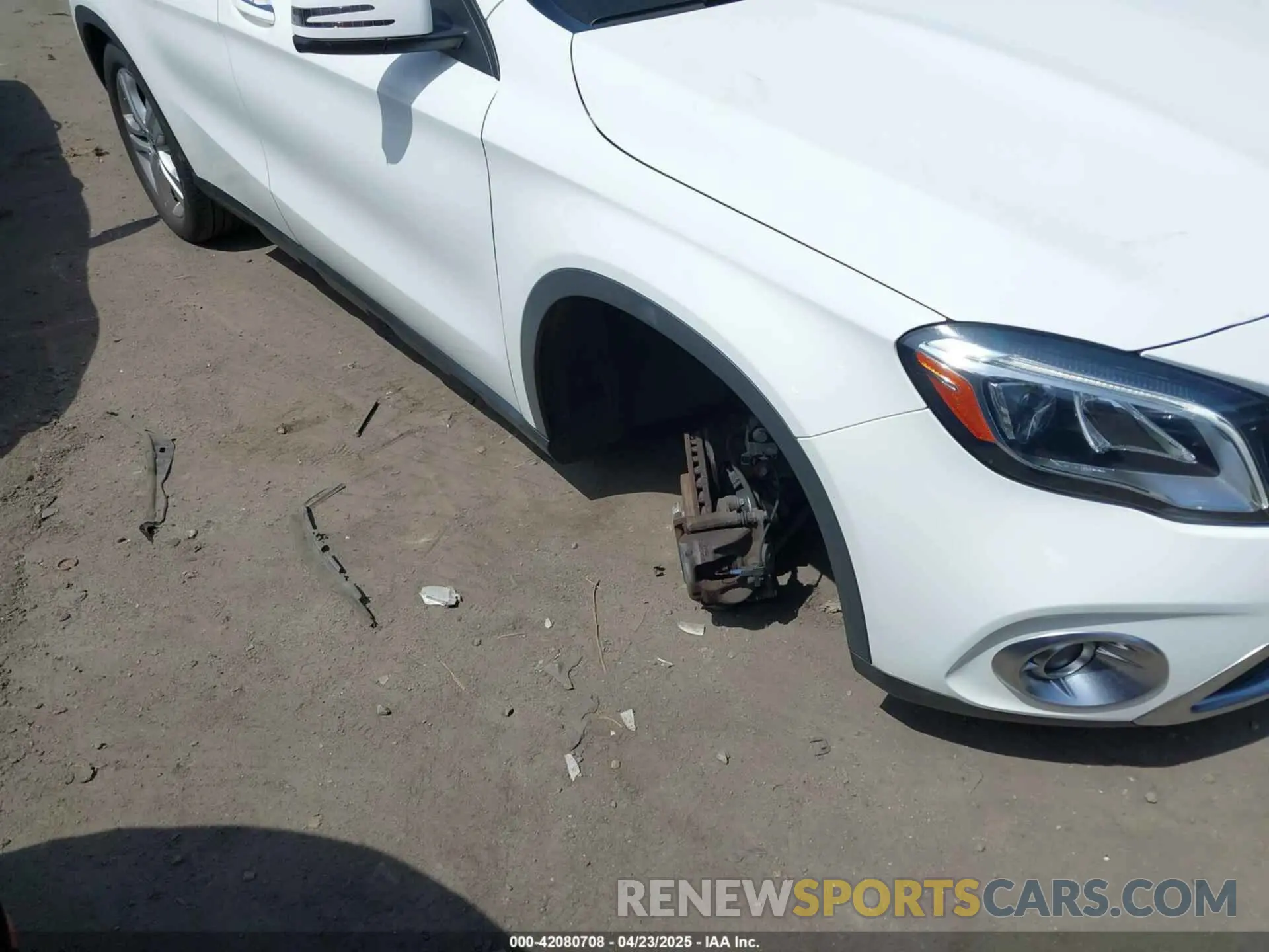6 fotografías del automóvil dañado WDCTG4GB9KU019398 MERCEDES-BENZ GLA 250 2019