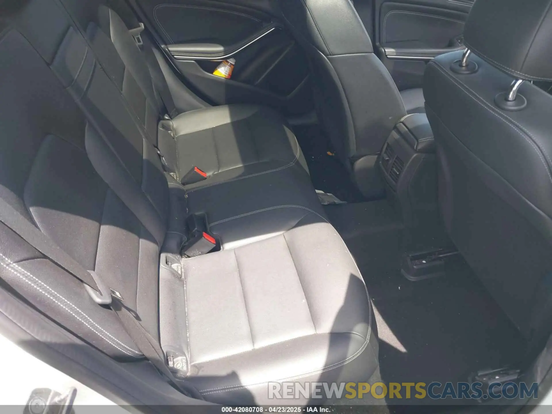 8 fotografías del automóvil dañado WDCTG4GB9KU019398 MERCEDES-BENZ GLA 250 2019