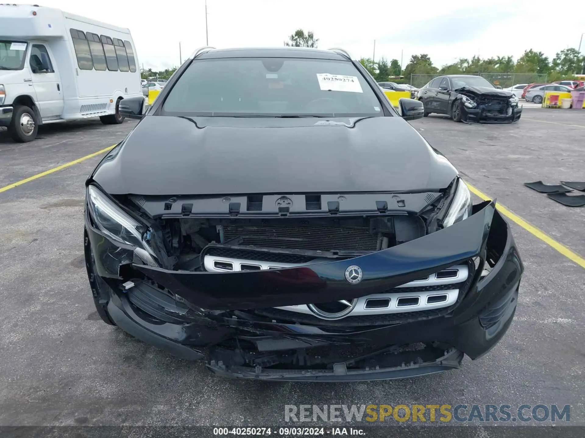 12 fotografías del automóvil dañado W1NTG4EB0LU029613 MERCEDES-BENZ GLA 250 2020