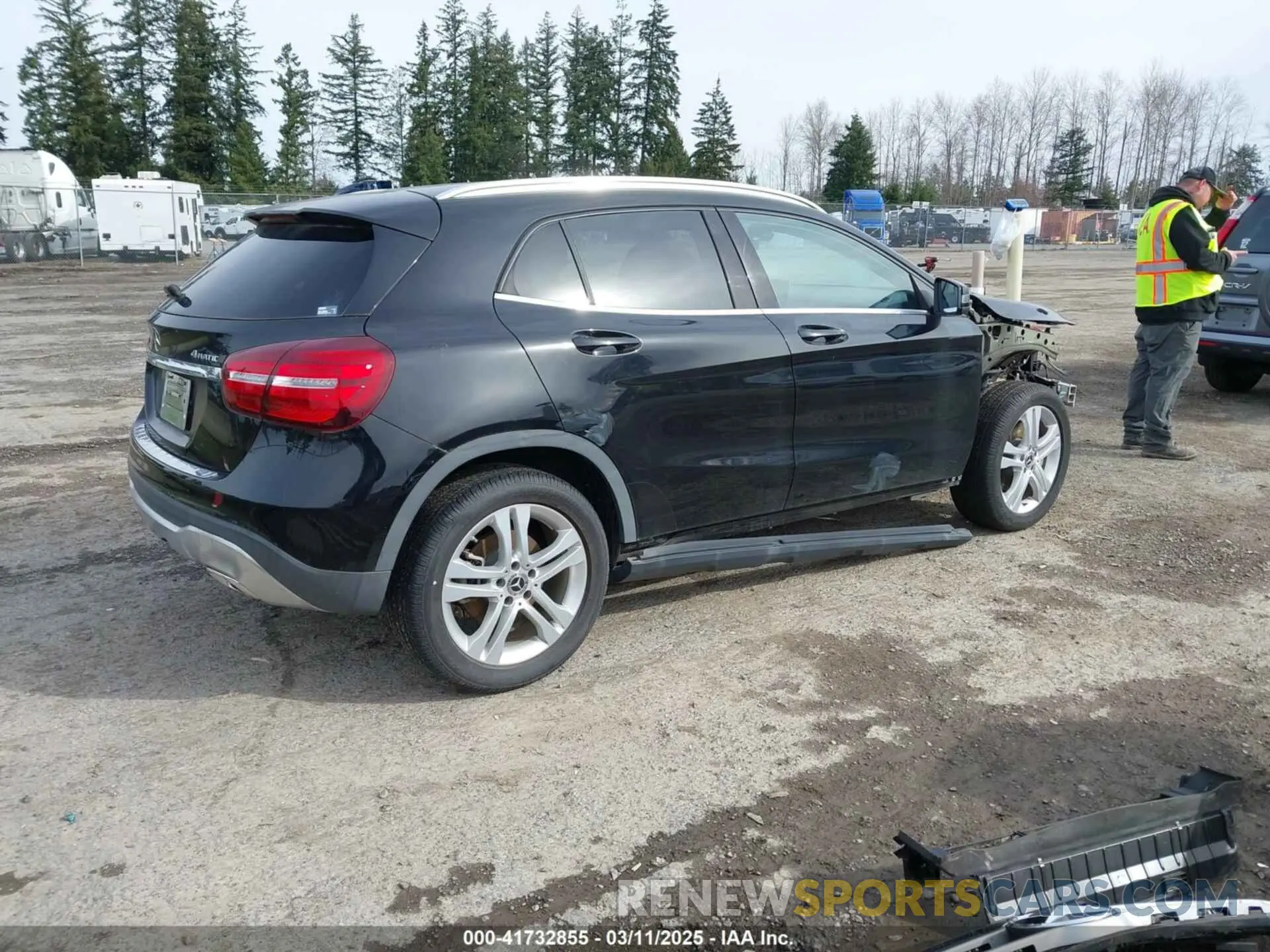 4 fotografías del automóvil dañado W1NTG4GB1LU031304 MERCEDES-BENZ GLA 250 2020