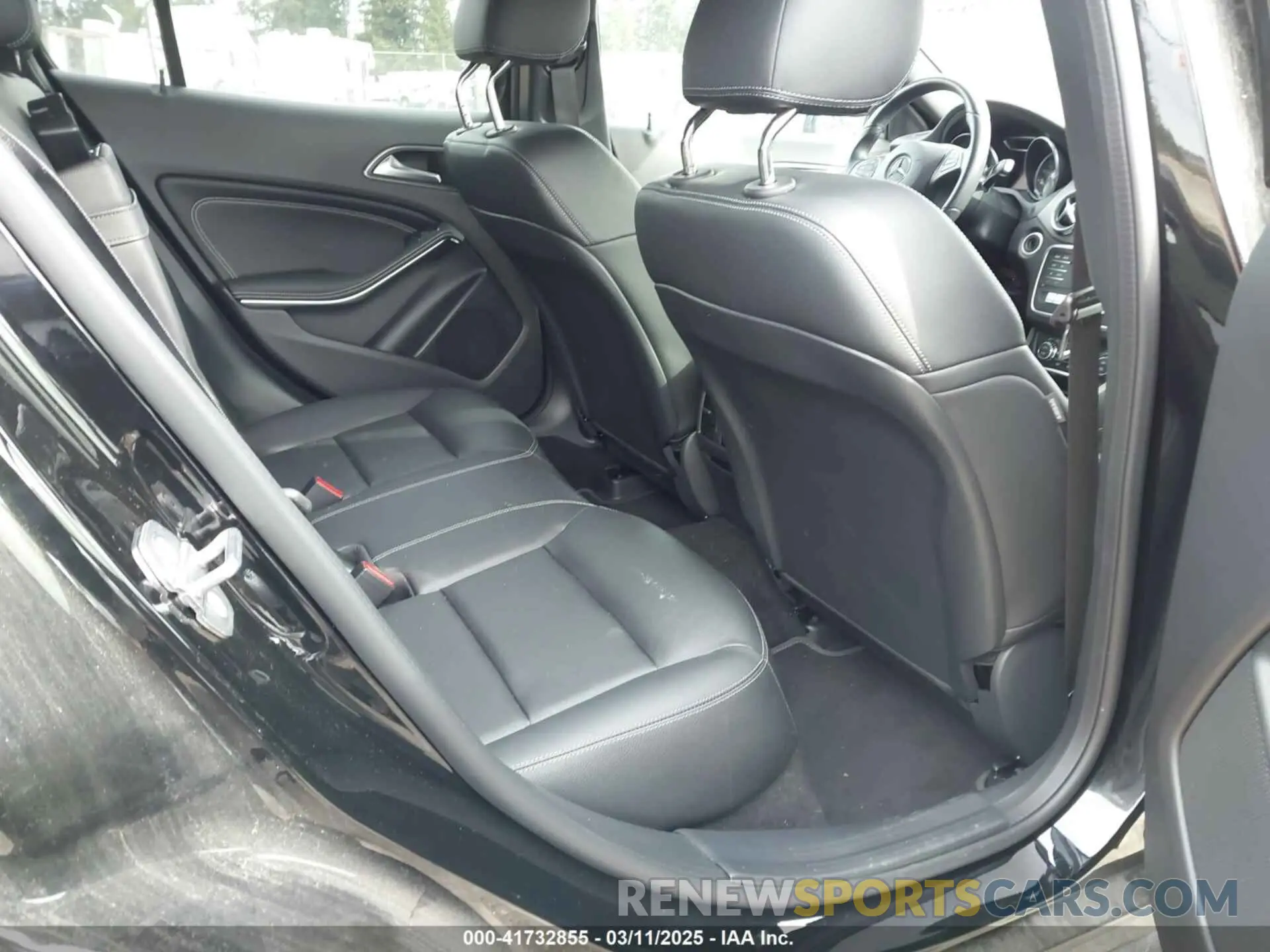 8 fotografías del automóvil dañado W1NTG4GB1LU031304 MERCEDES-BENZ GLA 250 2020